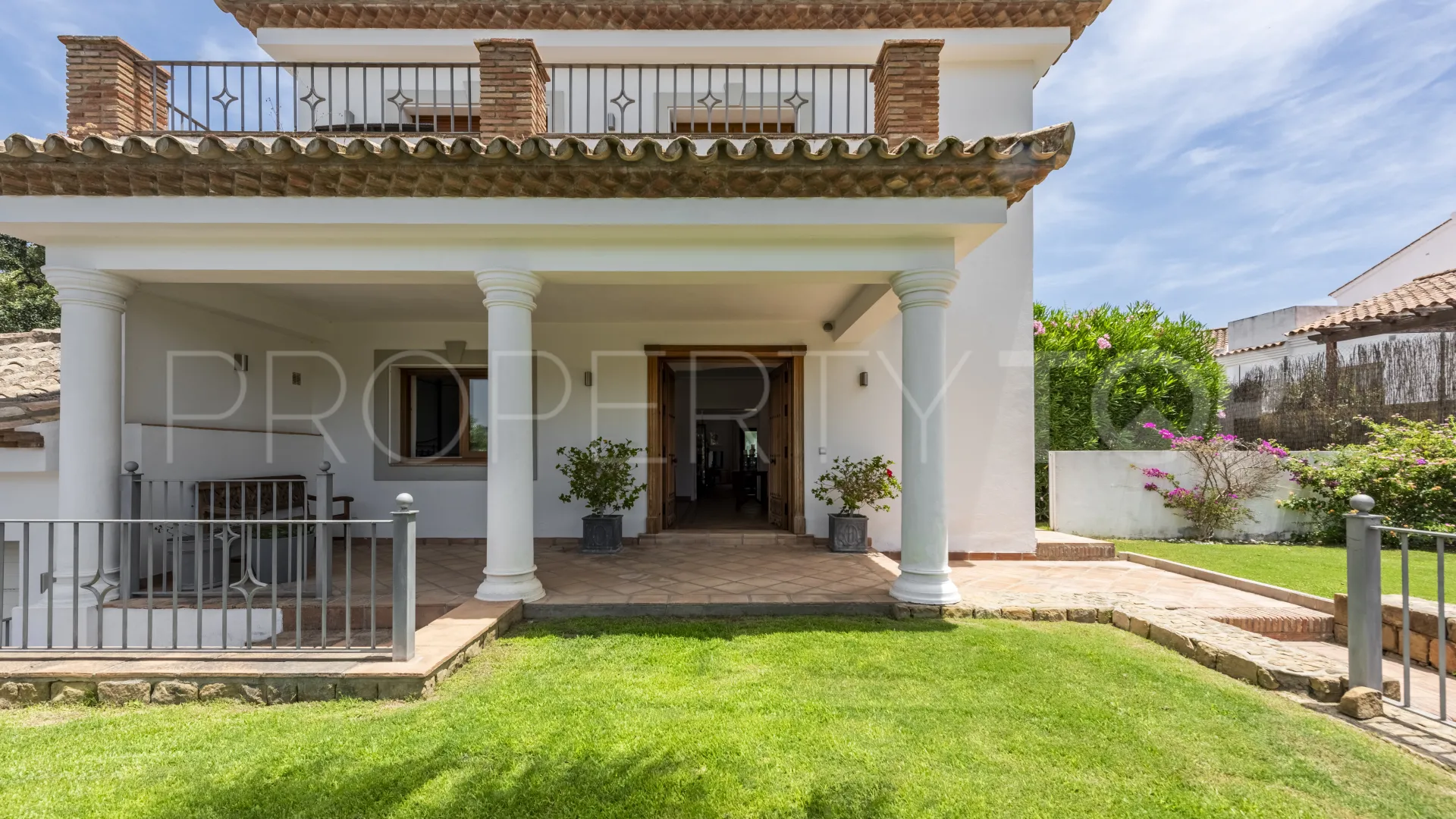 For sale villa in Zona B