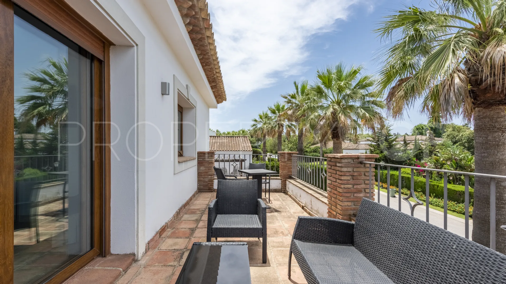 For sale villa in Zona B