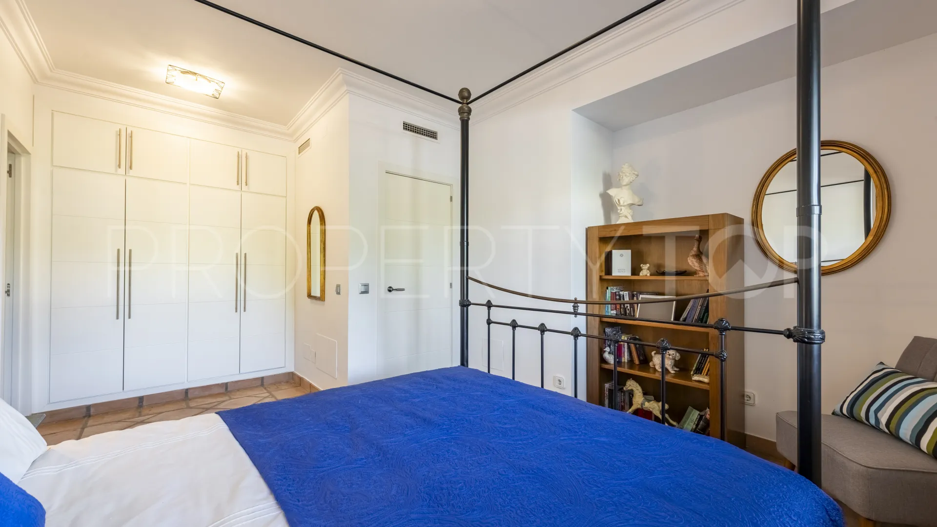 For sale villa in Zona B