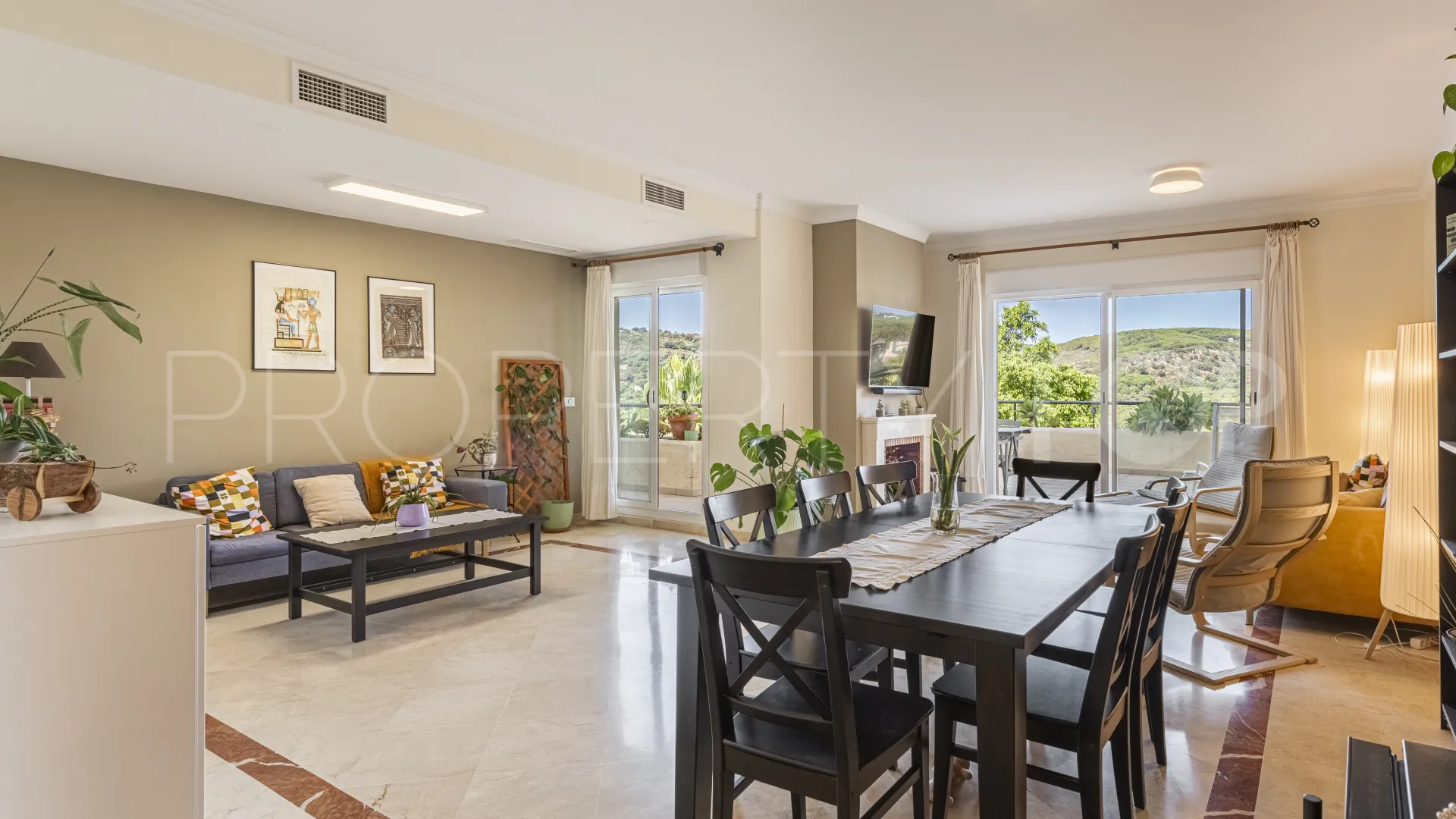 Apartamento de 3 dormitorios a la venta en San Roque Club