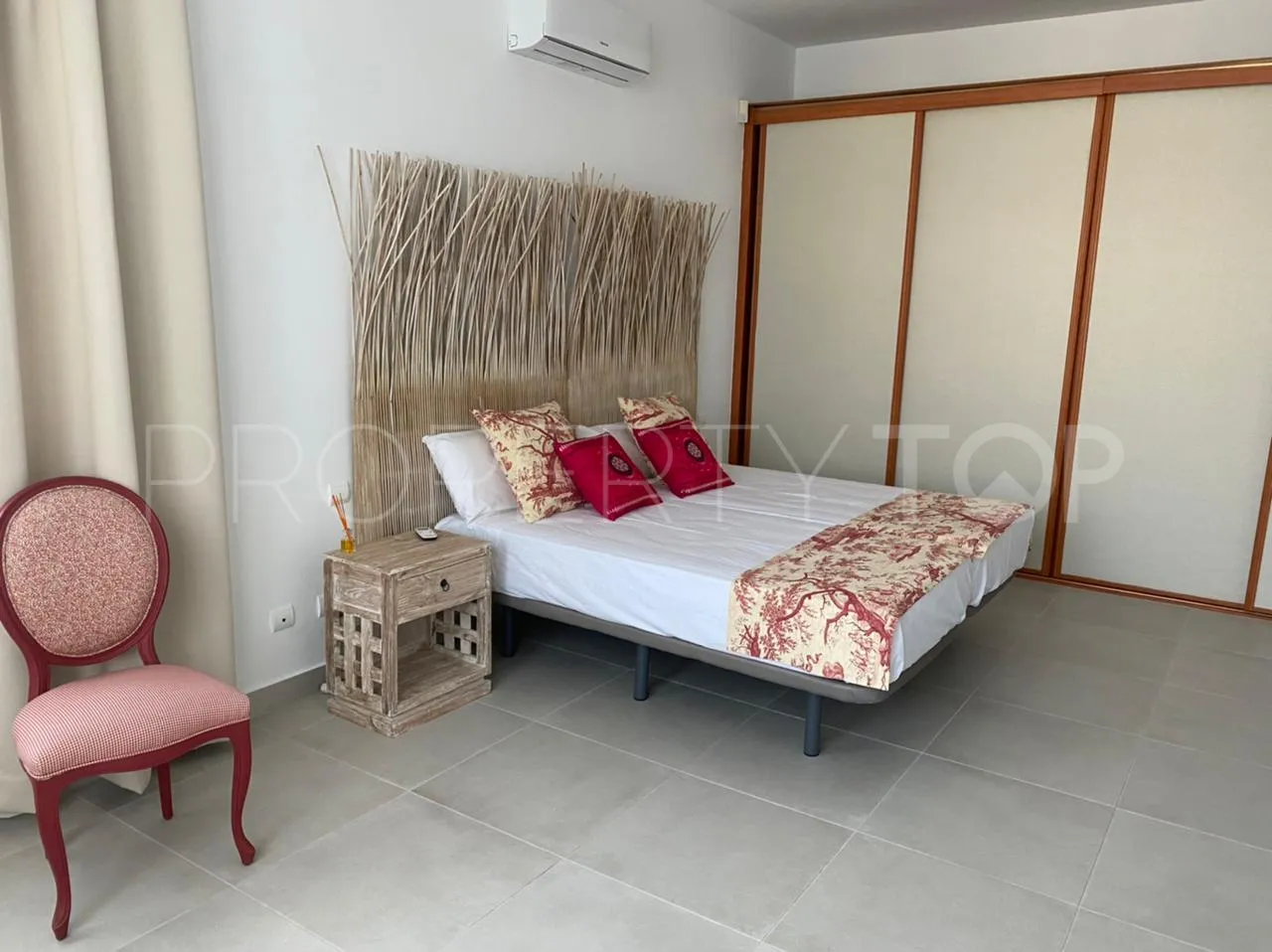 5 bedrooms chalet in Sotogrande Costa for sale