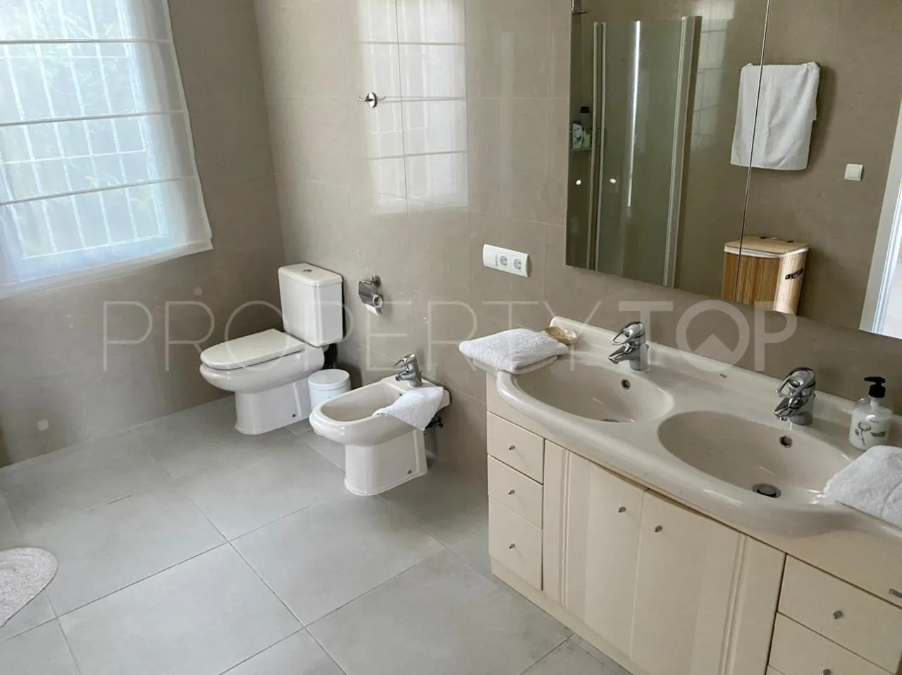 5 bedrooms chalet in Sotogrande Costa for sale