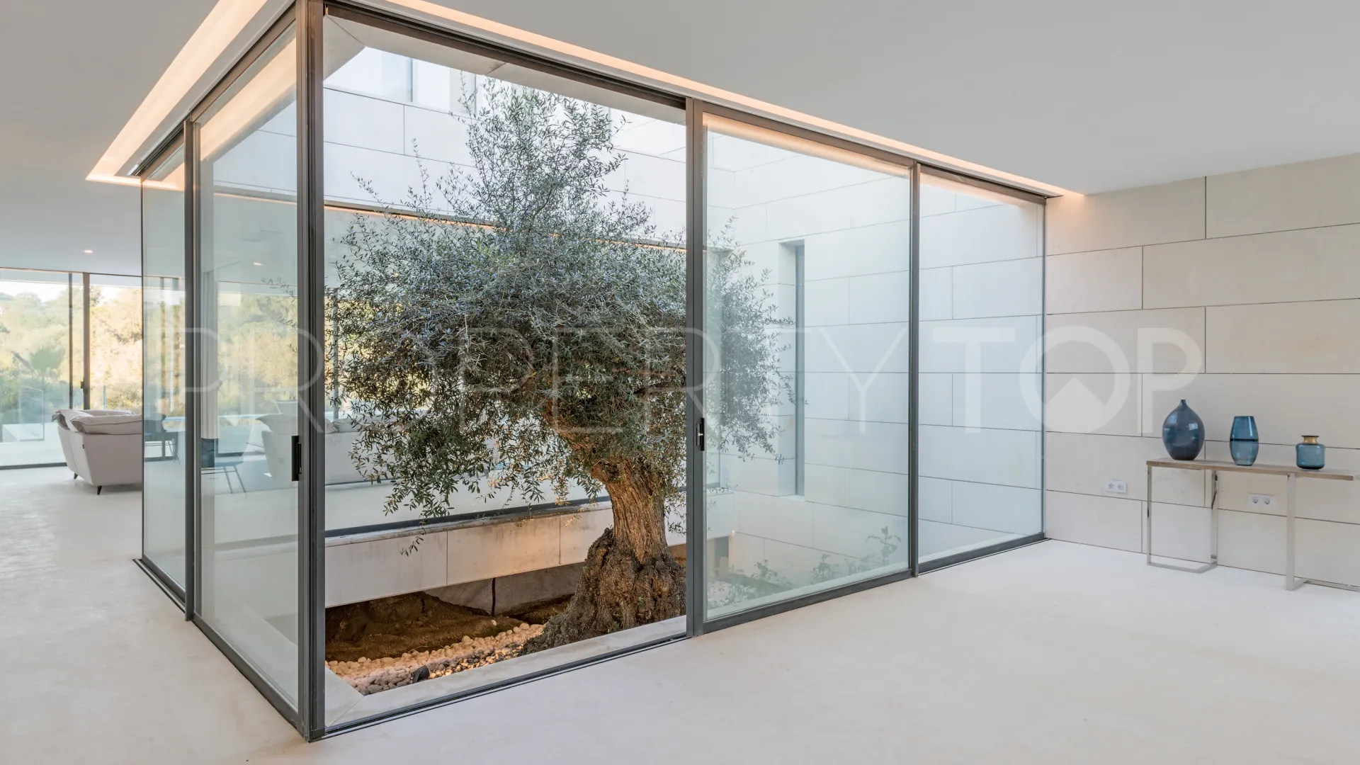 For sale villa in Sotogrande Alto