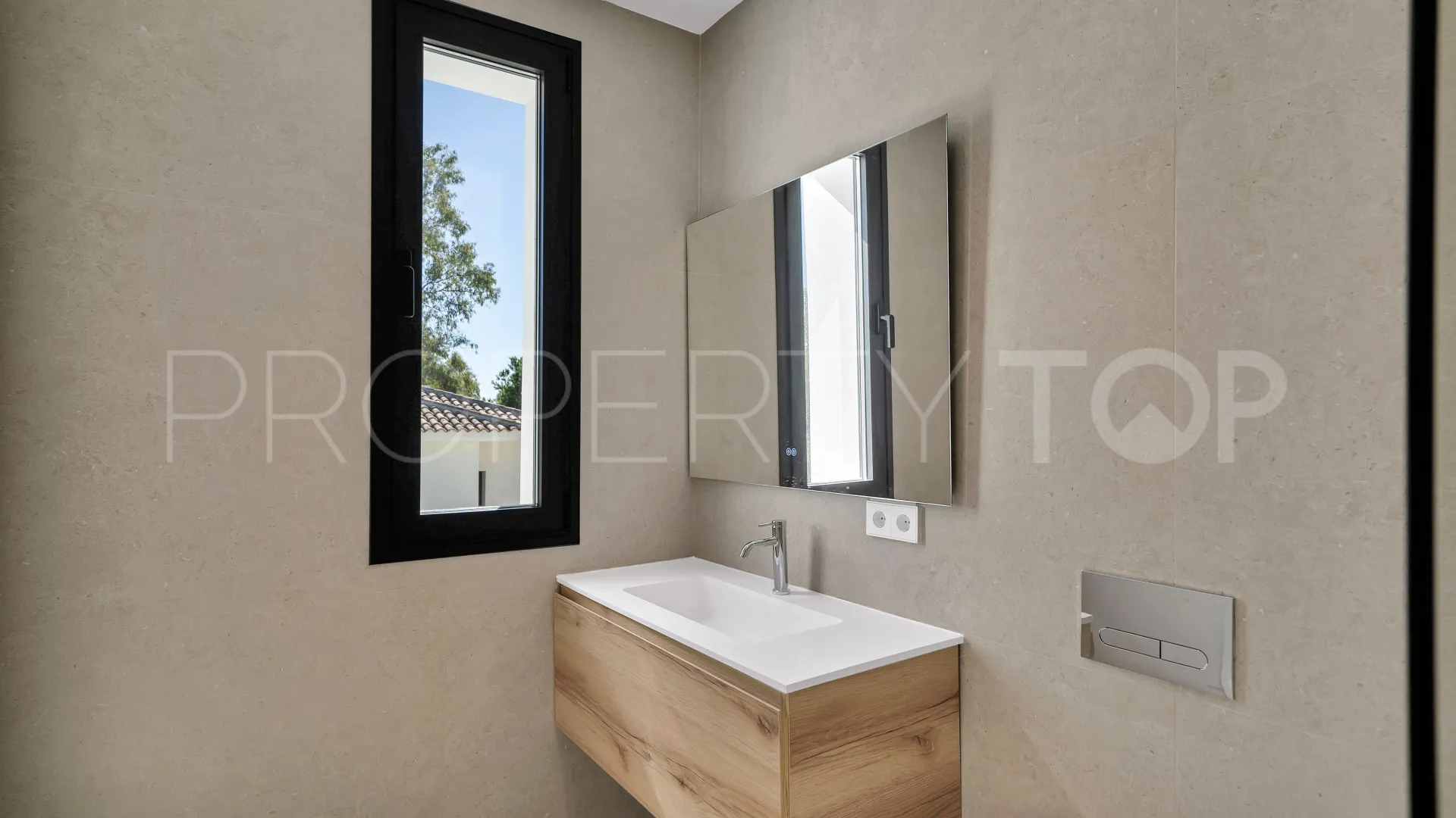 Calahonda, villa en venta