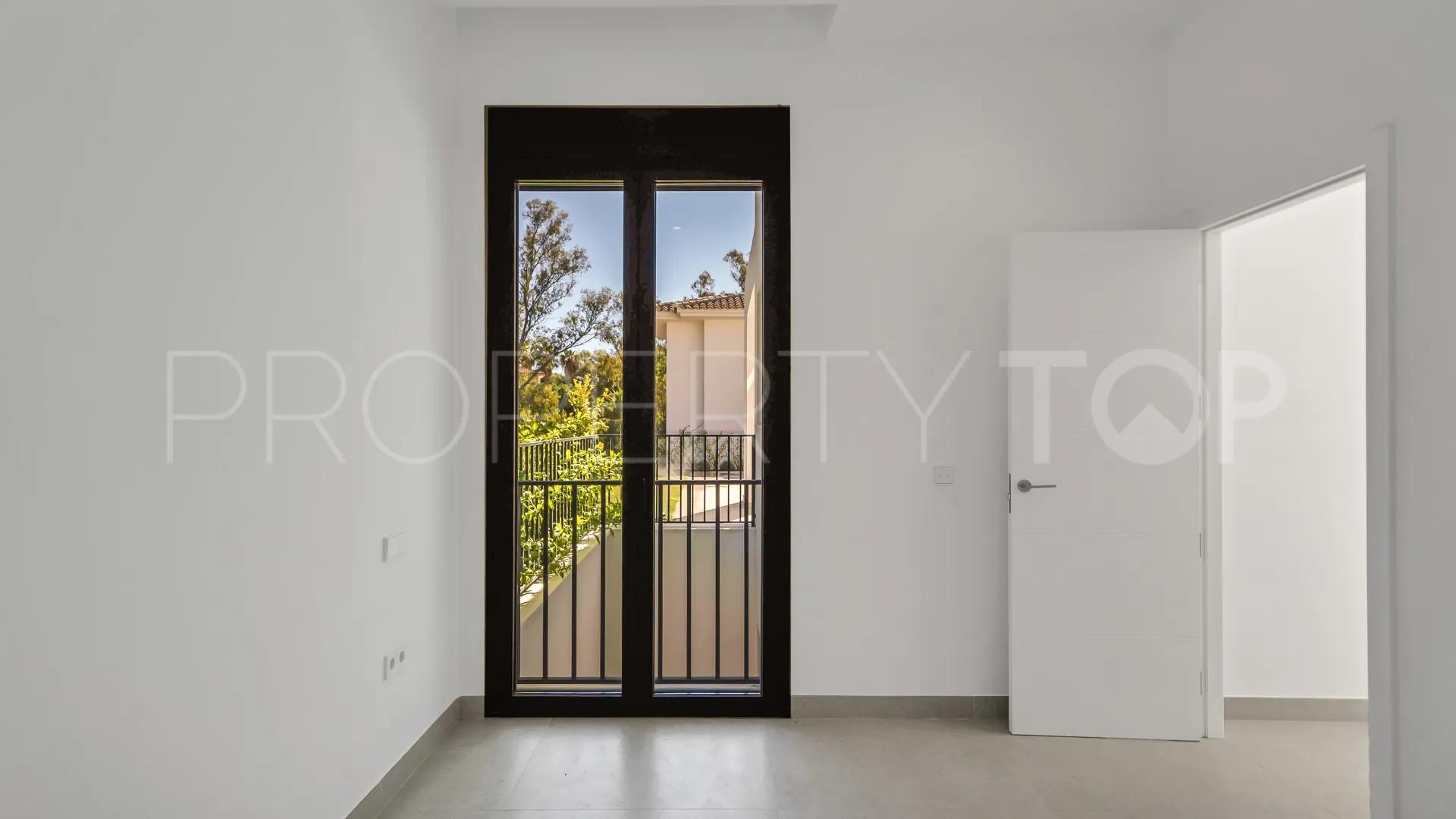 Calahonda, villa en venta