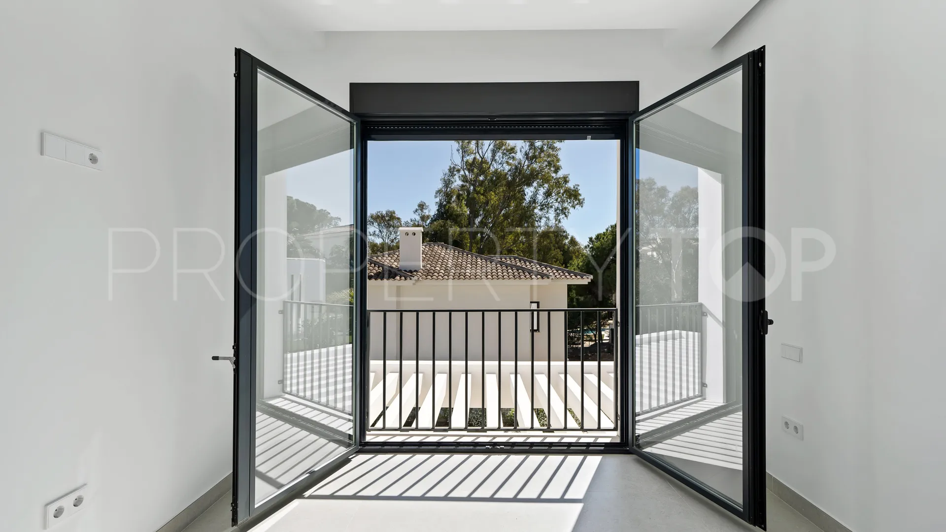 Calahonda, villa en venta
