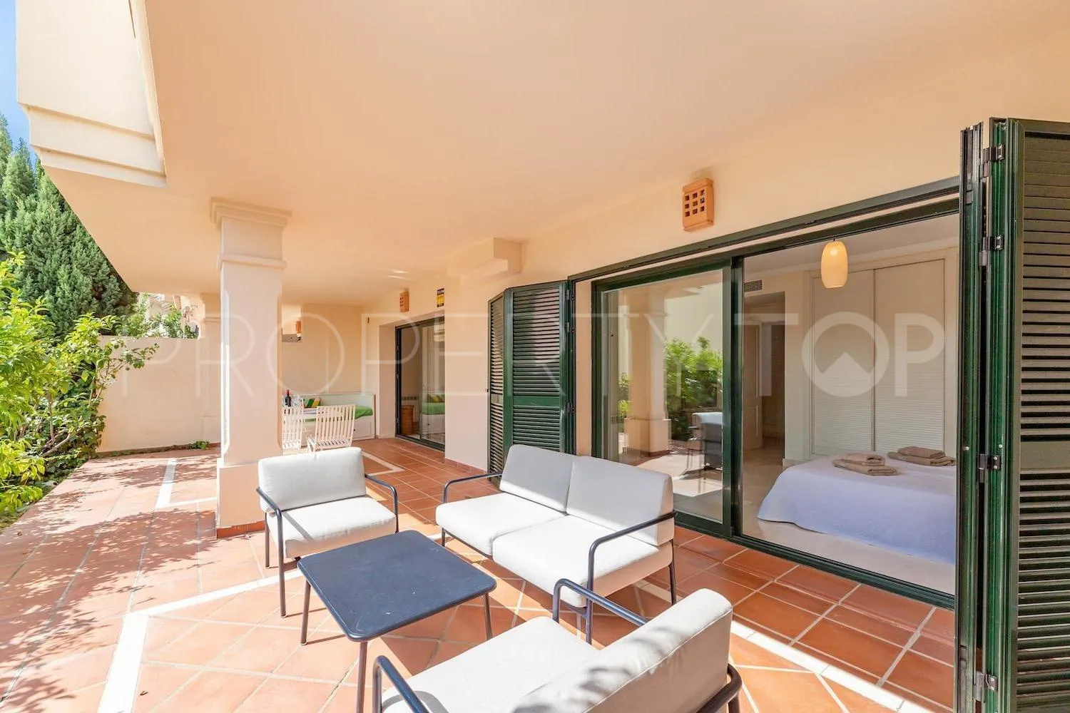 1 bedroom Atalaya de Rio Verde ground floor apartment for sale