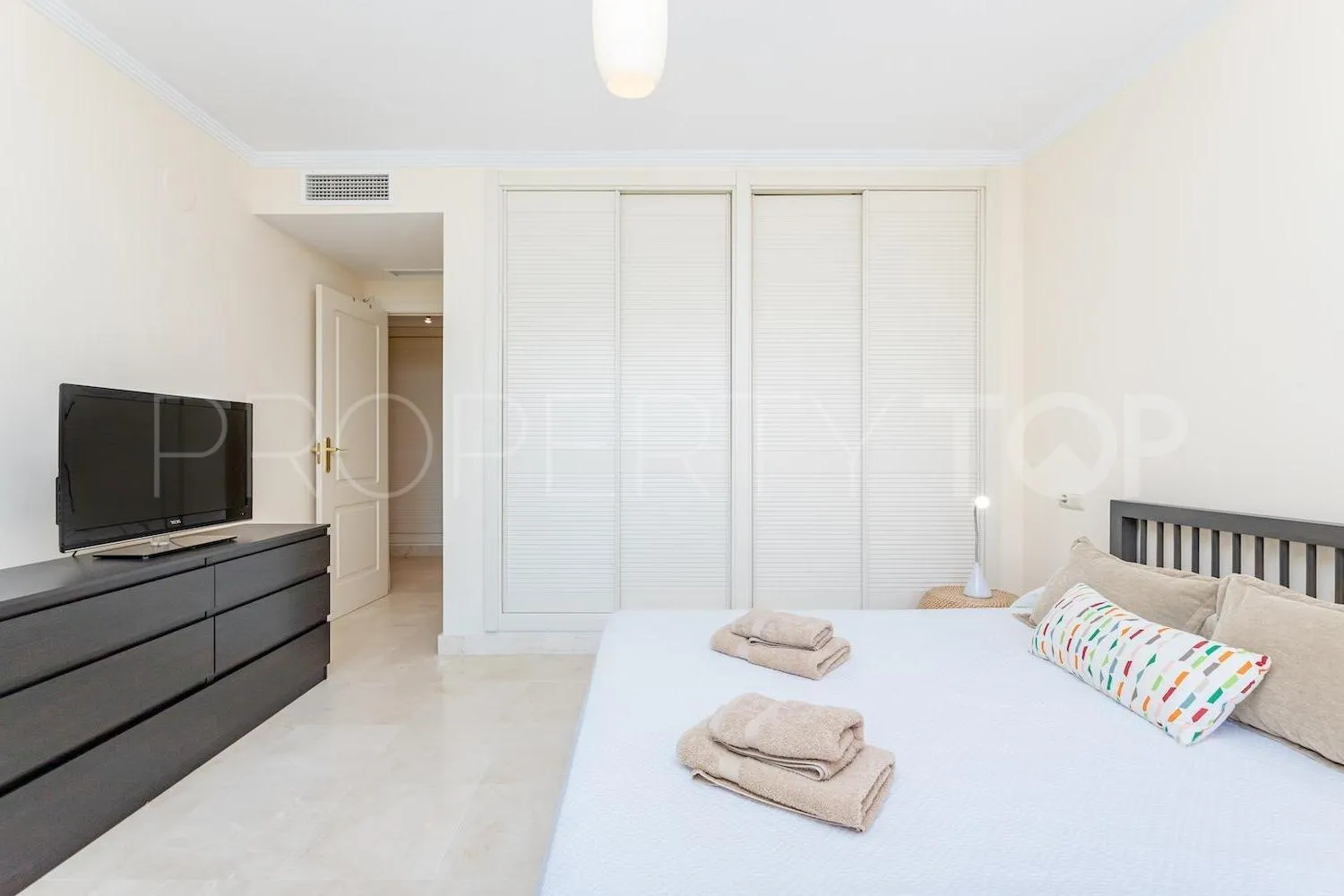 1 bedroom Atalaya de Rio Verde ground floor apartment for sale