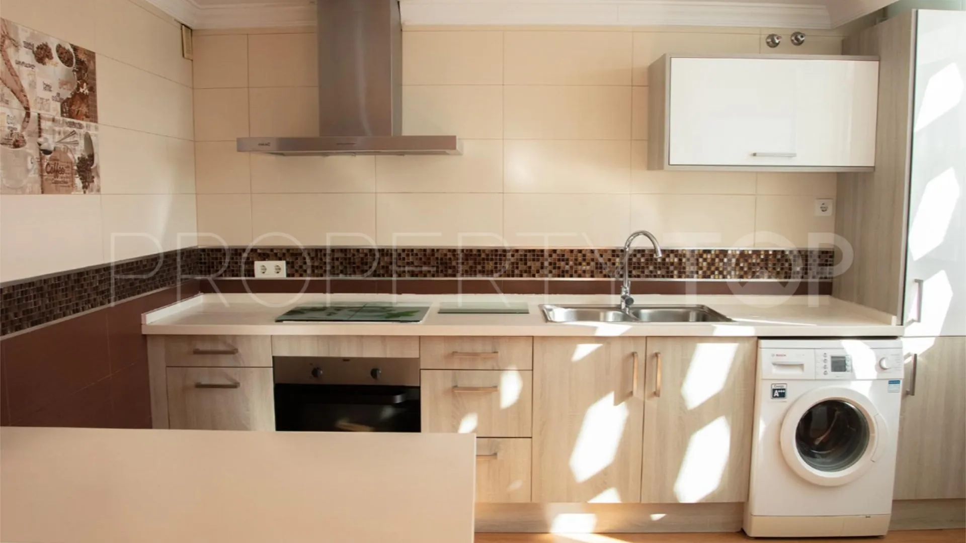 Se vende piso en San Pedro de Alcantara con 4 dormitorios
