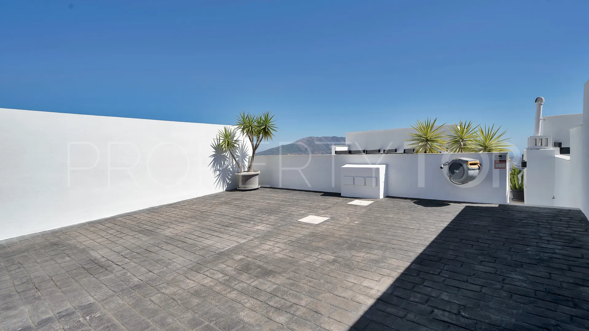 La Mairena semi detached house for sale