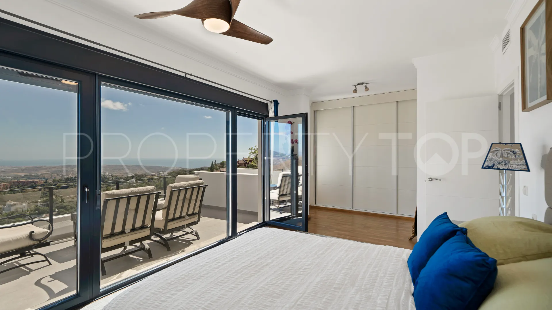 La Mairena semi detached house for sale