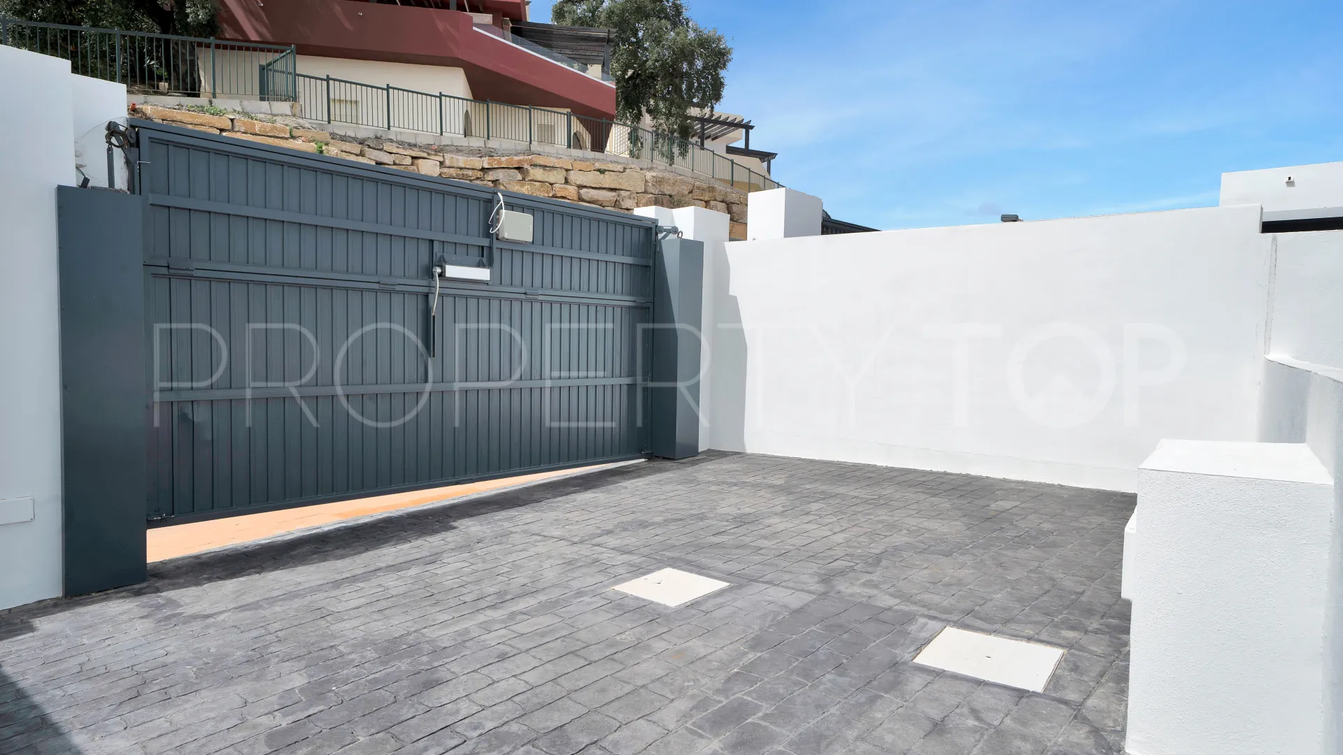 For sale town house in La Mairena
