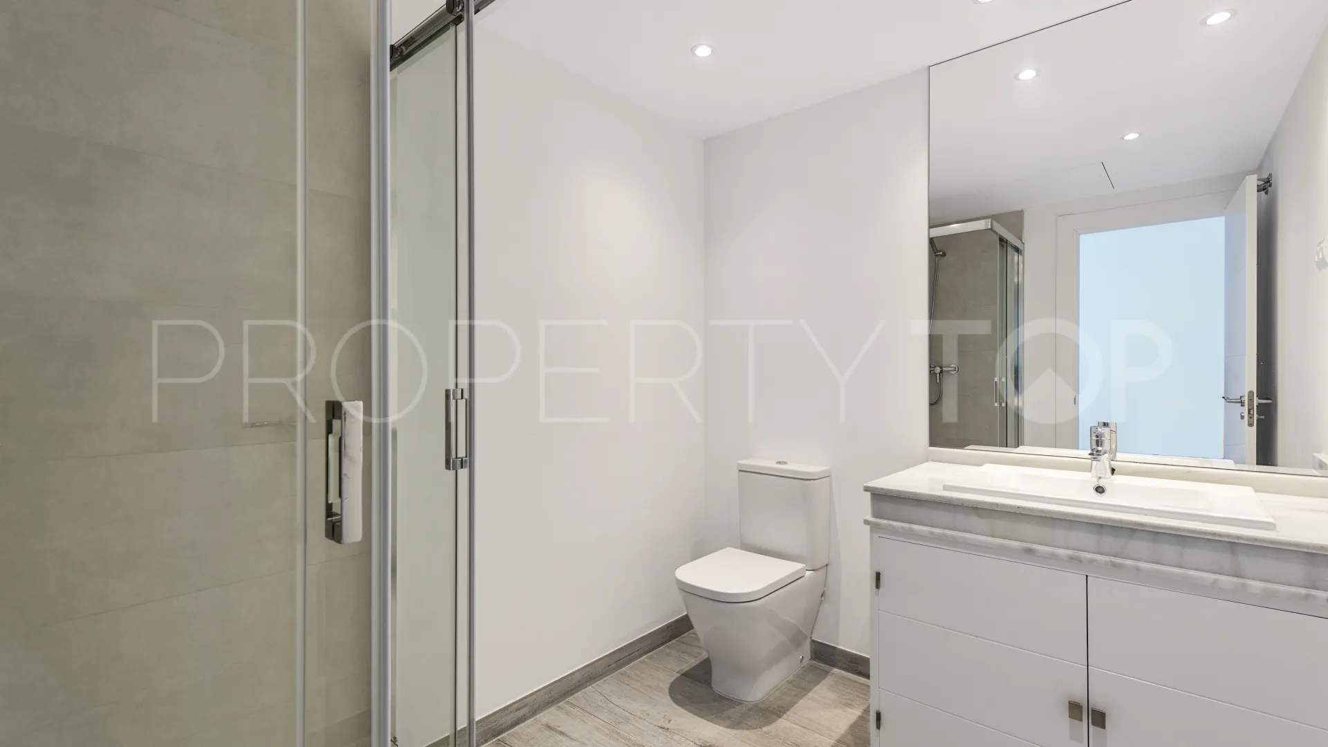 For sale town house in La Mairena