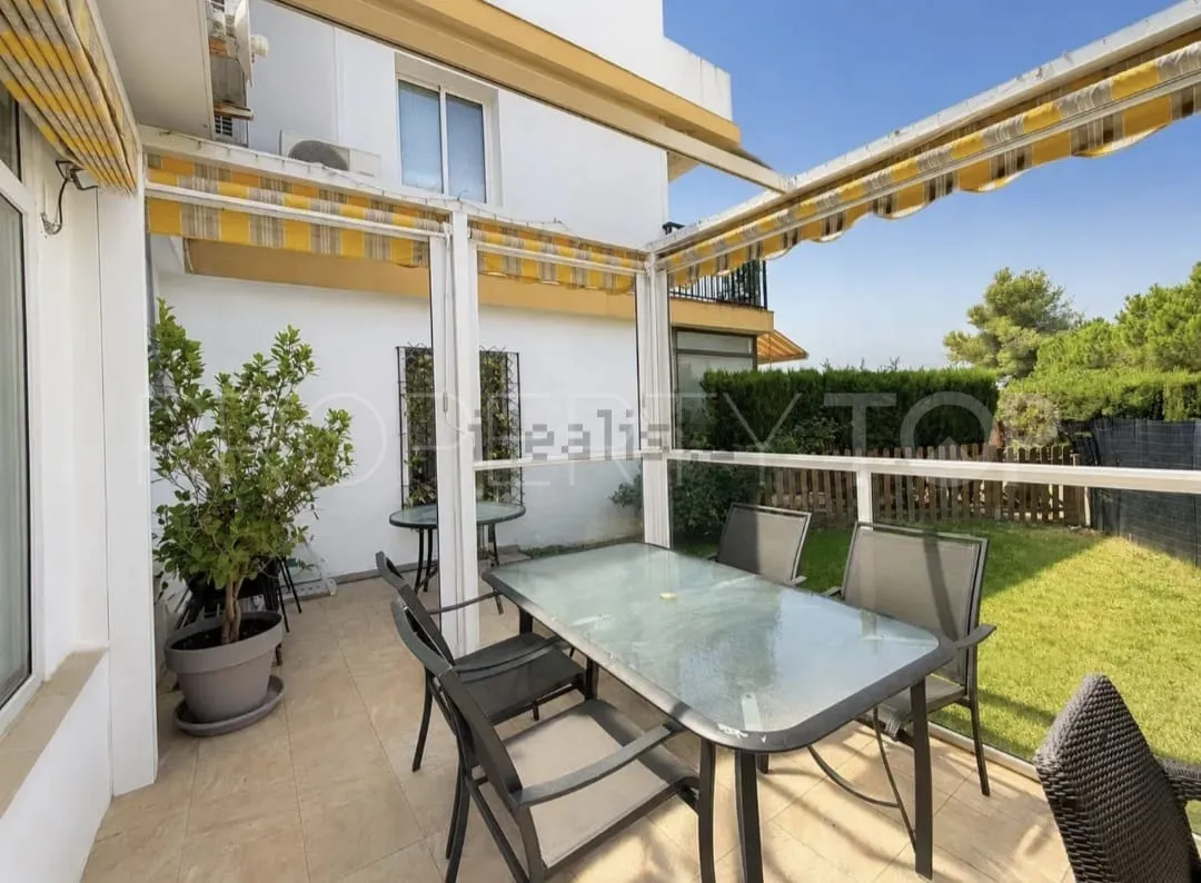 For sale ground floor apartment in El Faro de Calaburras