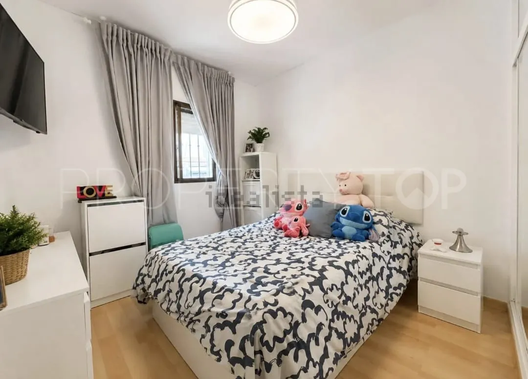 For sale ground floor apartment in El Faro de Calaburras