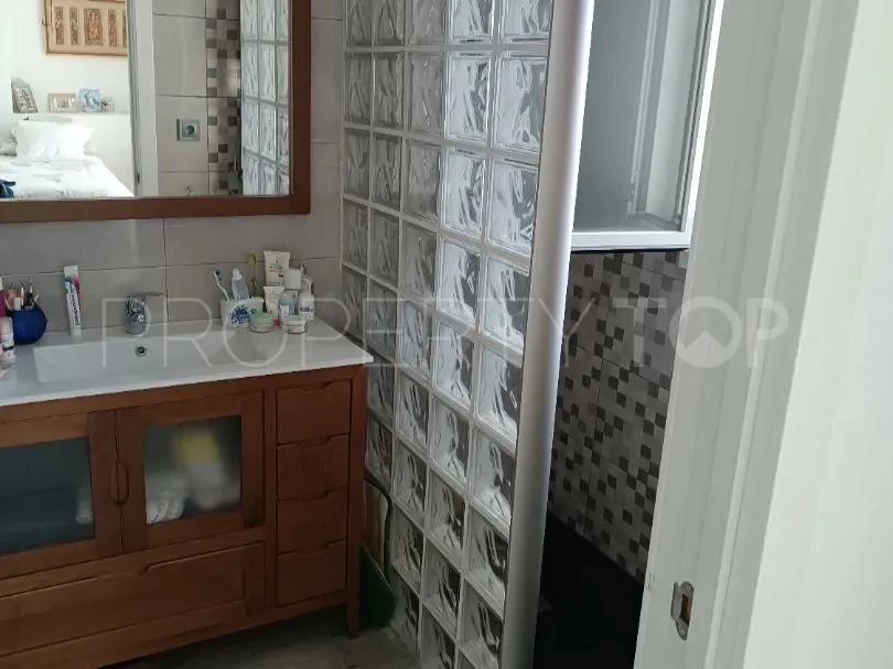 El Capricho, adosado con 5 dormitorios en venta