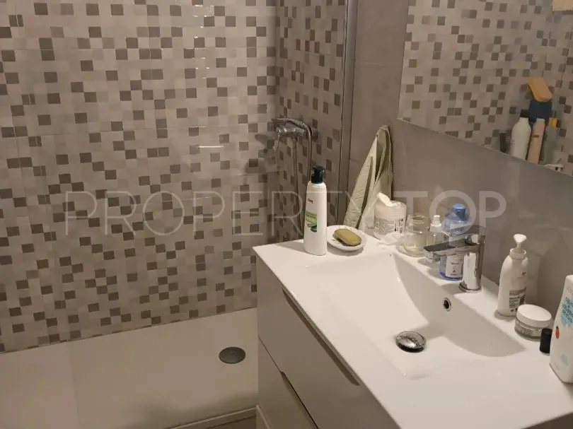 El Capricho, adosado con 5 dormitorios en venta