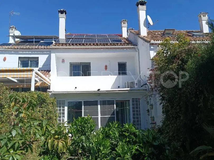 El Capricho, adosado con 5 dormitorios en venta