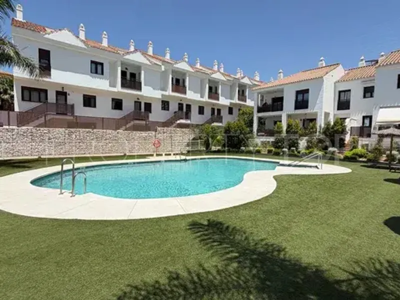 4 bedrooms town house in Riviera del Sol for sale