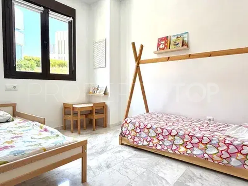 4 bedrooms town house in Riviera del Sol for sale