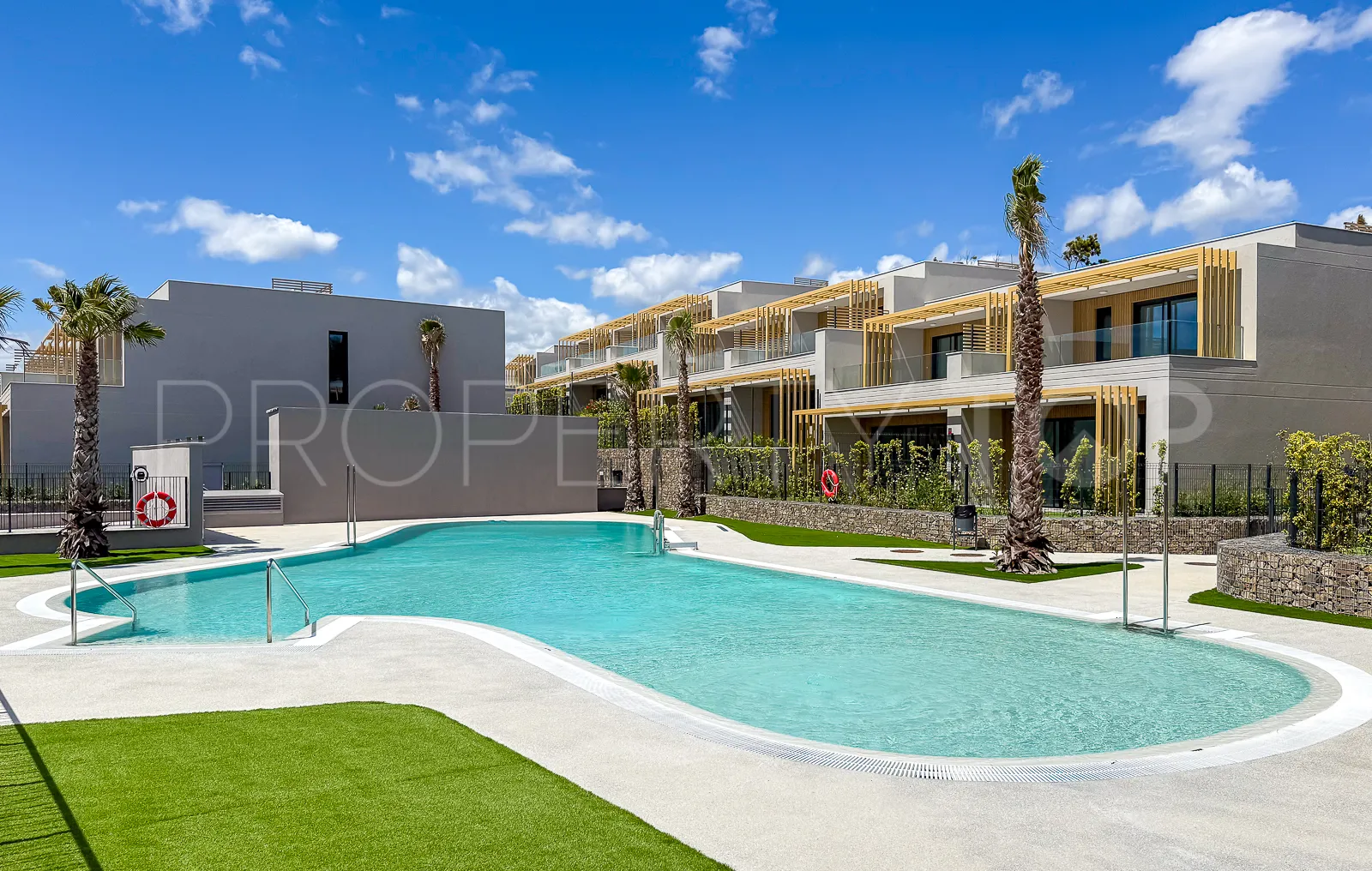 For sale town house in El Chaparral with 4 bedrooms