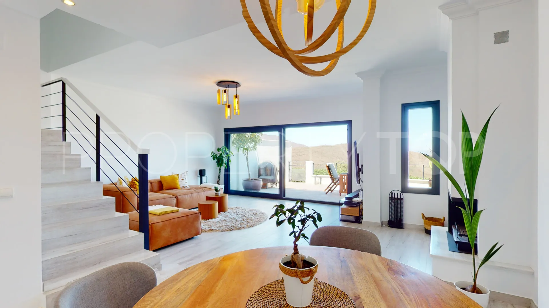 For sale La Mairena 4 bedrooms town house
