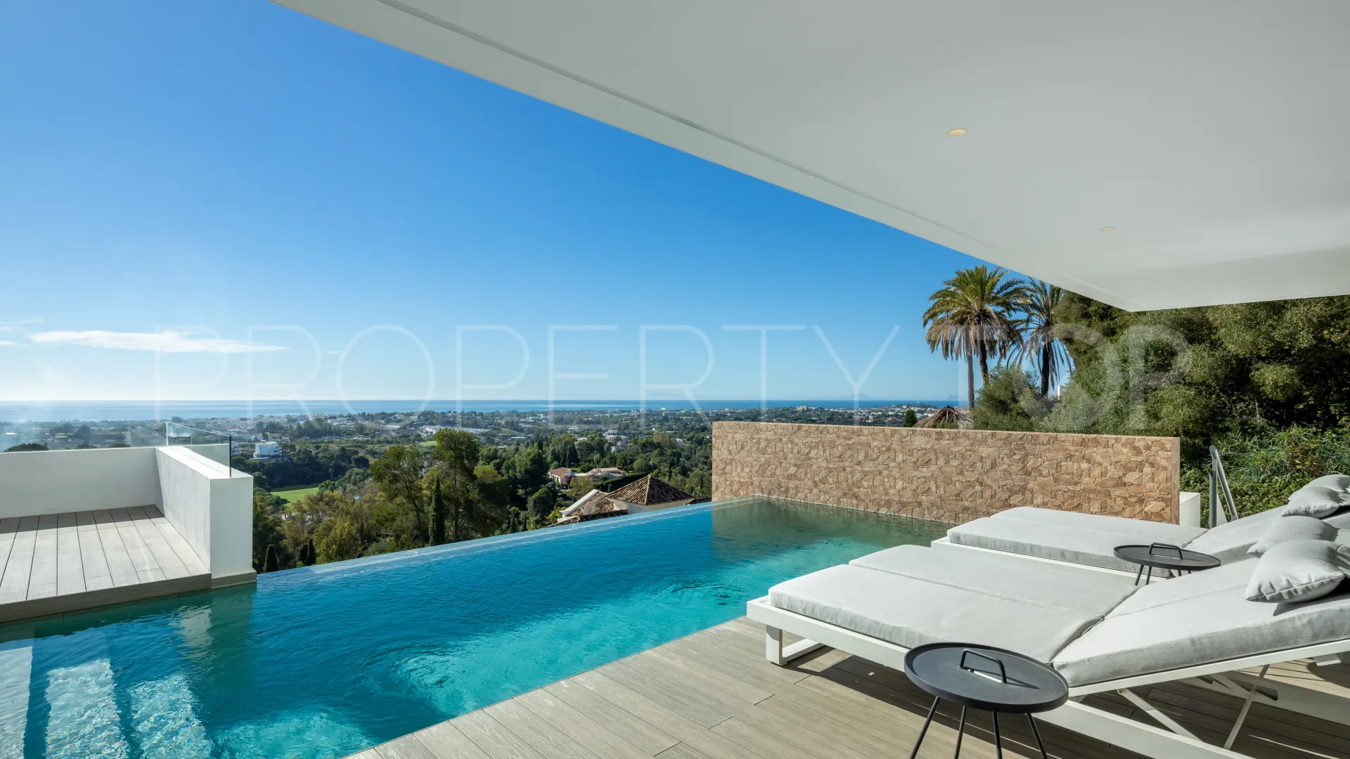 La Quinta villa for sale