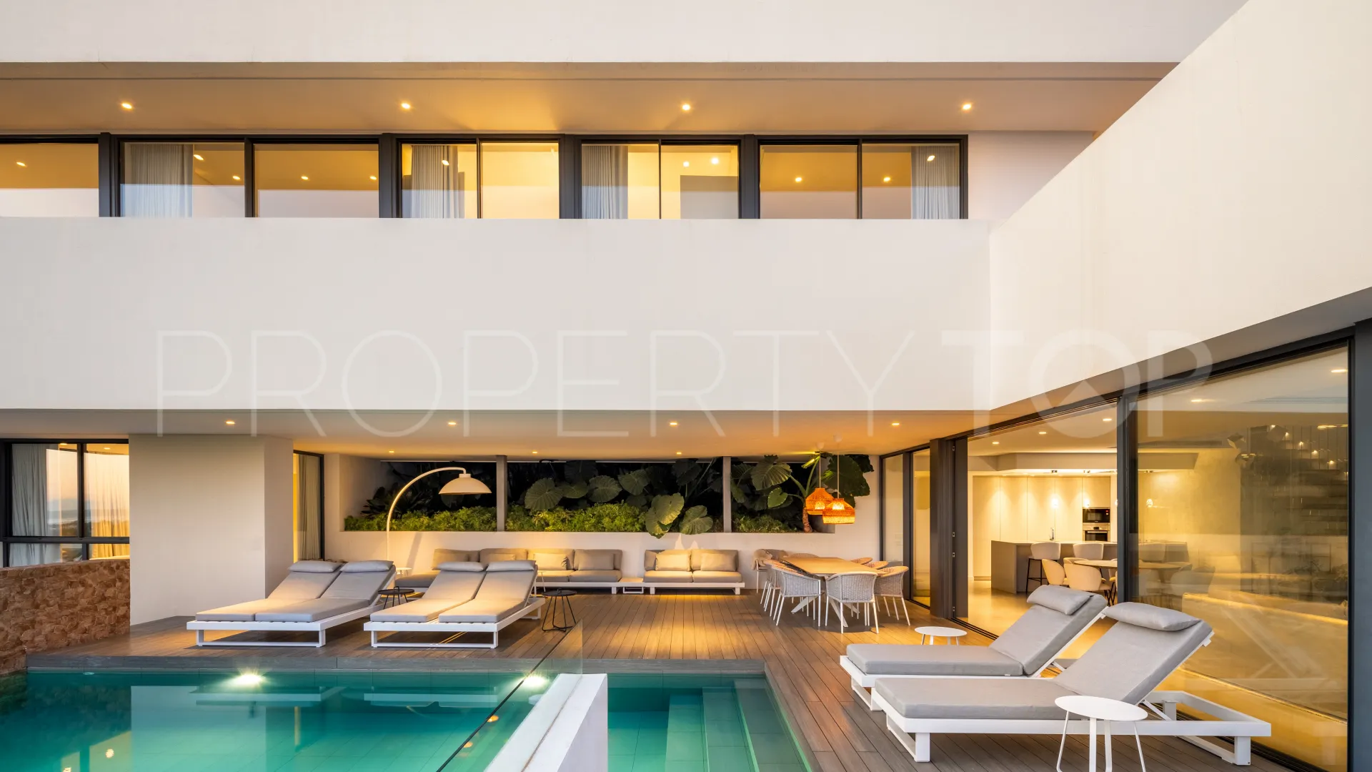 La Quinta villa for sale