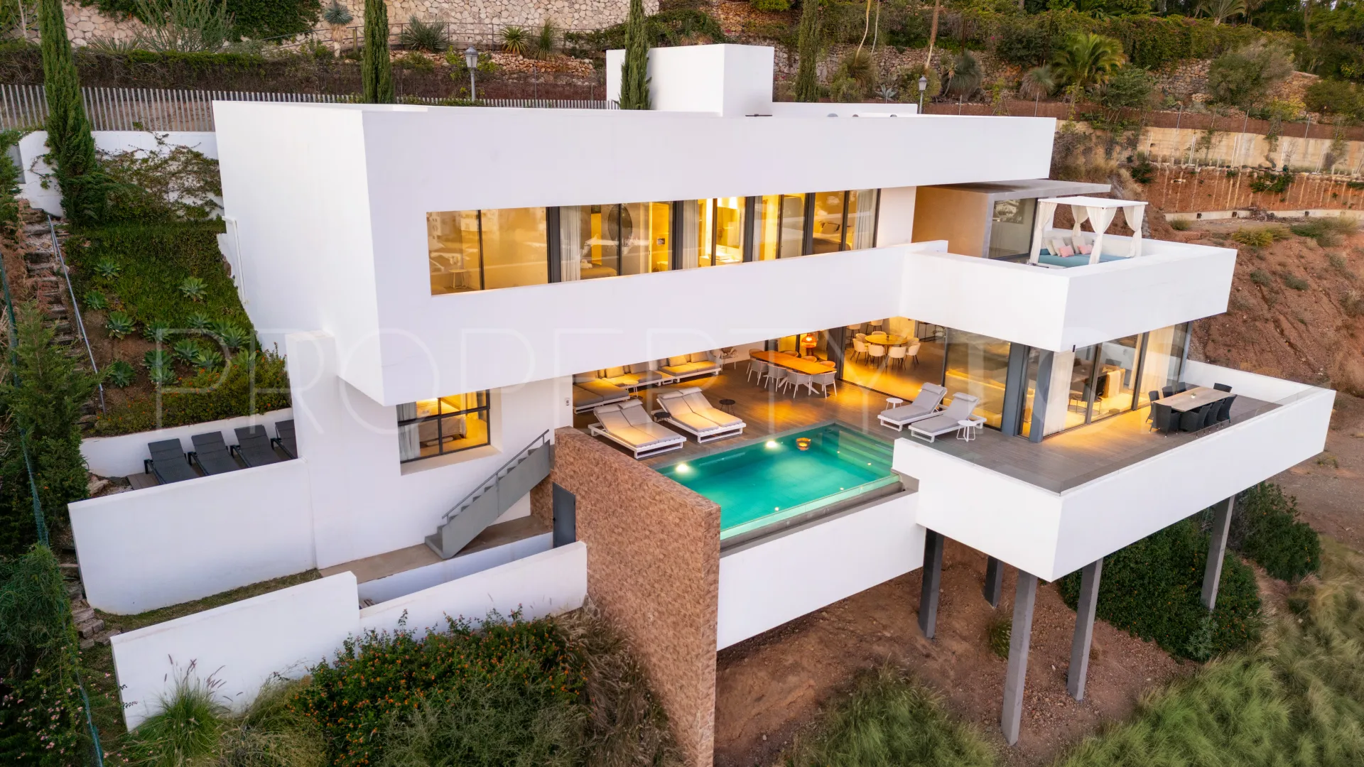 La Quinta villa for sale