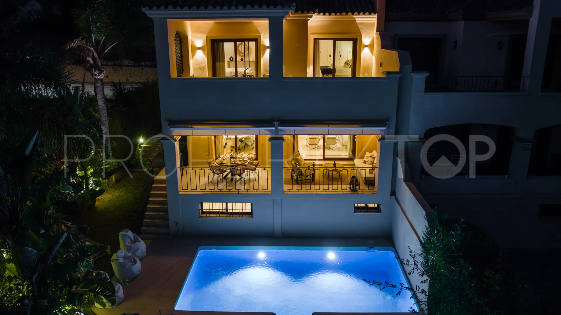 Marbella - Puerto Banus, villa pareada en venta con 5 dormitorios
