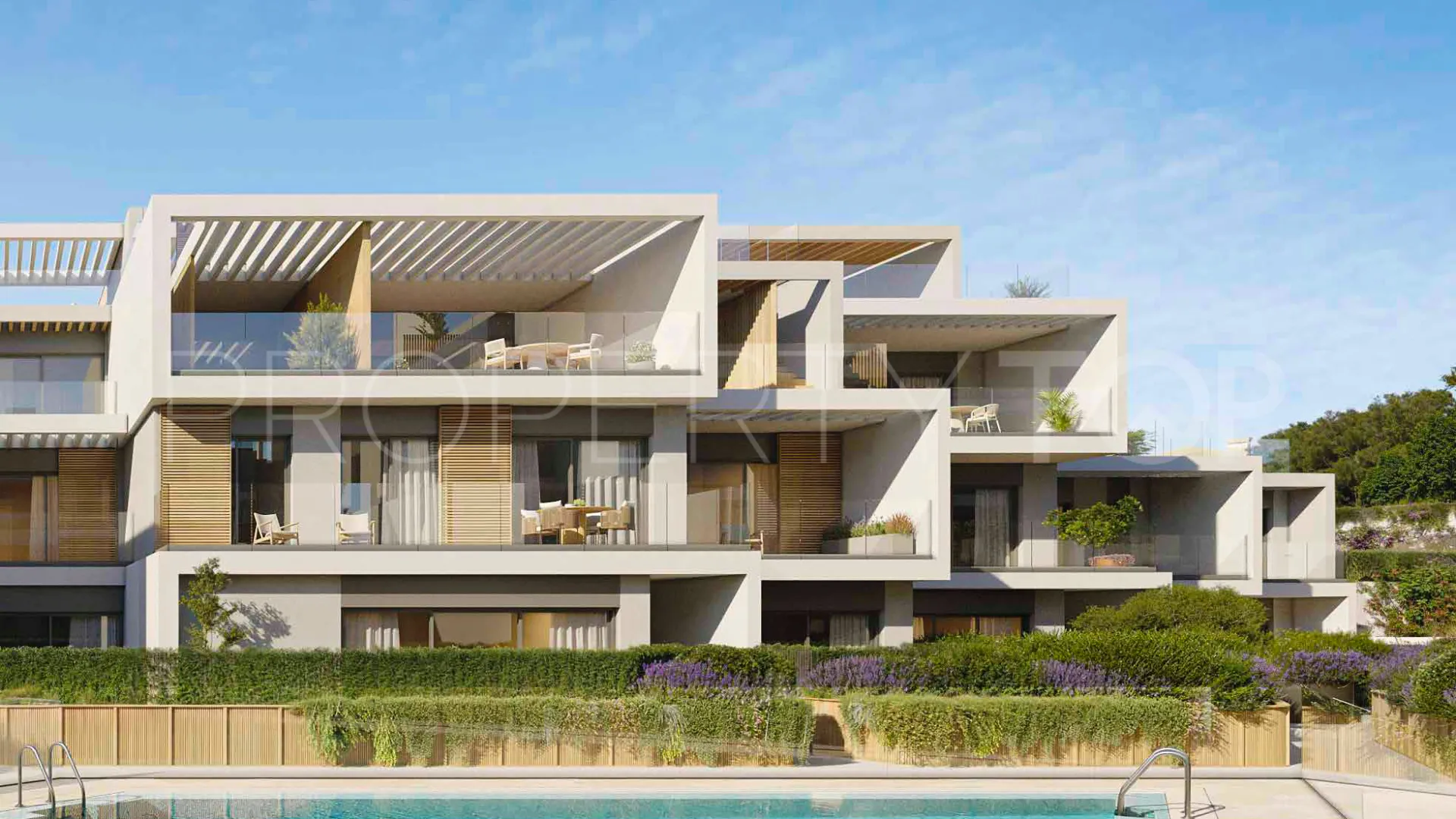 For sale 4 bedrooms ground floor apartment in Nueva Andalucia
