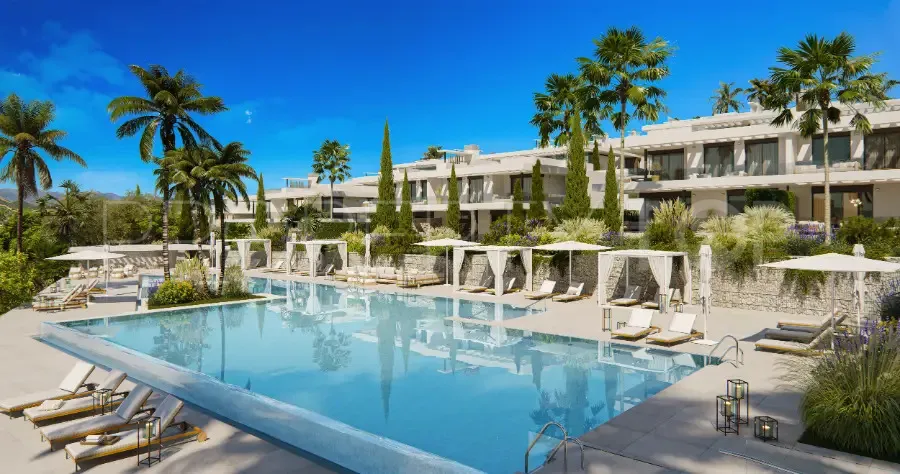 Semi detached villa for sale in Marbella East with 5 bedrooms