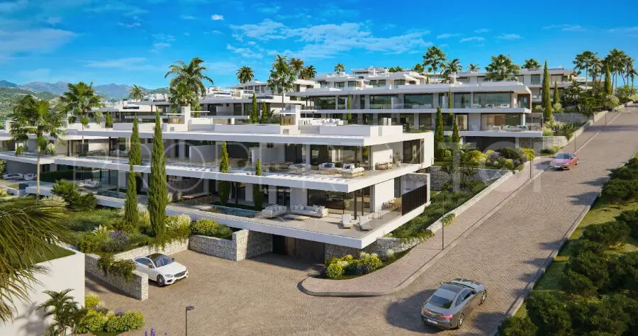 Semi detached villa for sale in Marbella East with 5 bedrooms