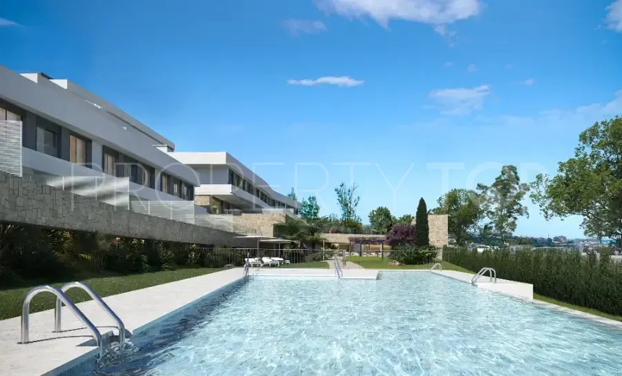 Apartamento a la venta con 3 dormitorios en Estepona Oeste