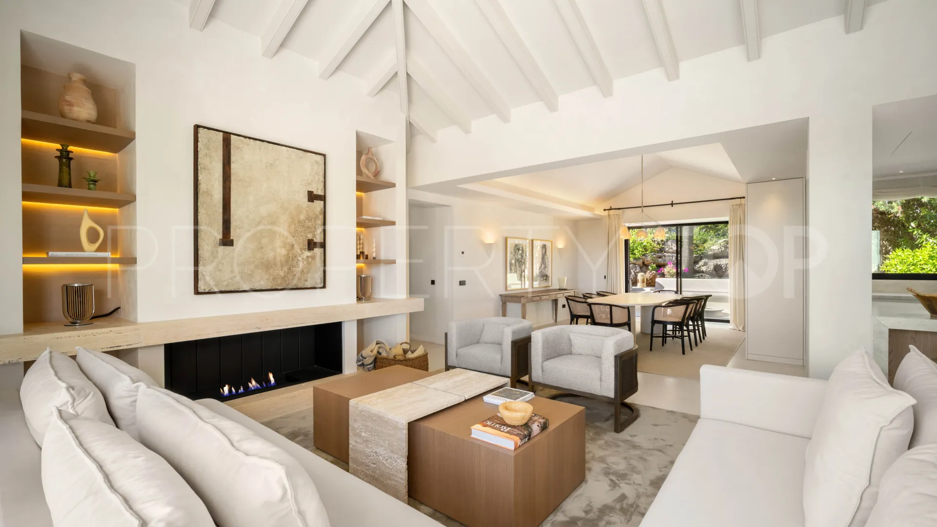 Villa en venta en Nueva Andalucia con 4 dormitorios