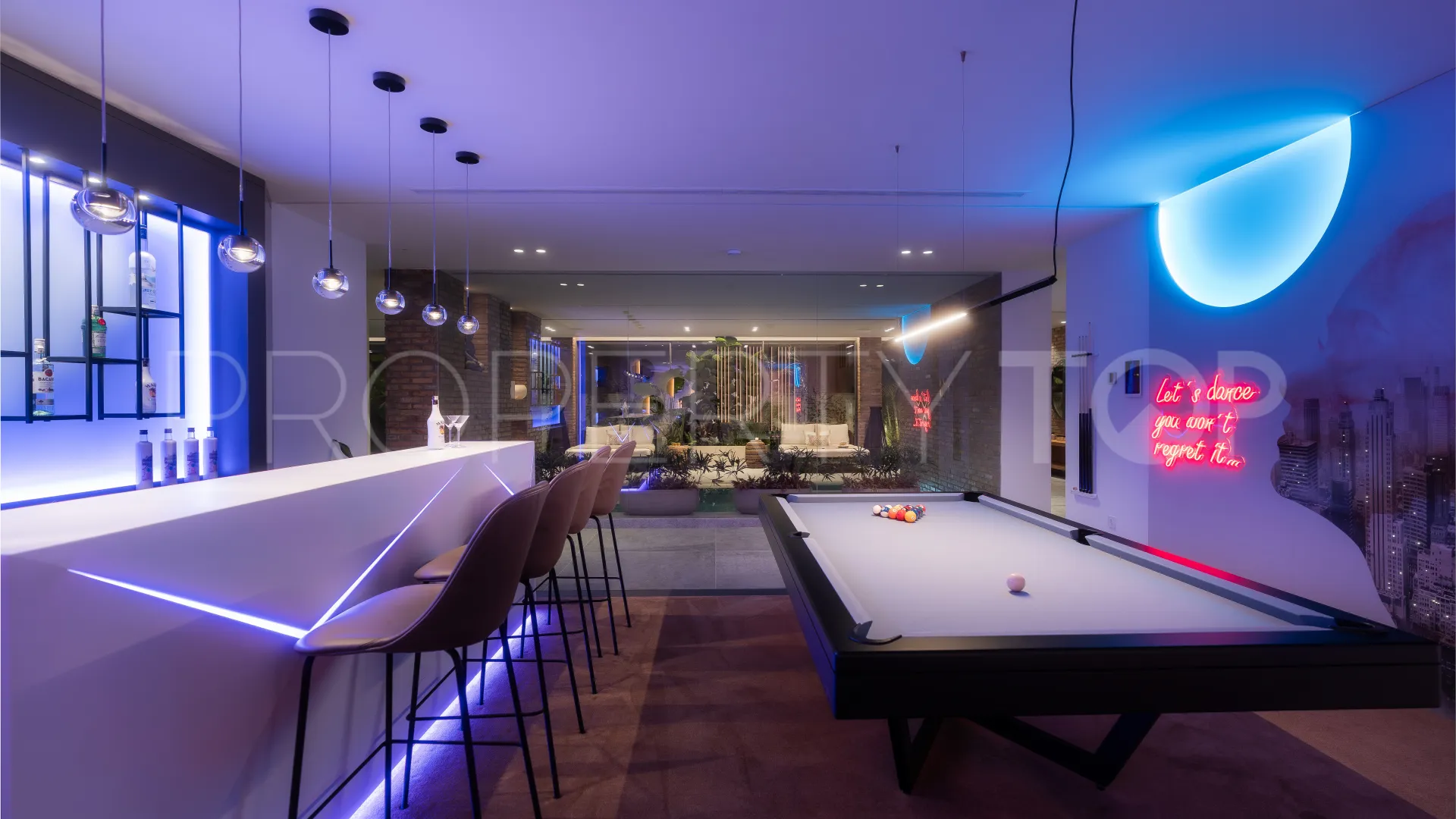 For sale villa with 6 bedrooms in The Hills