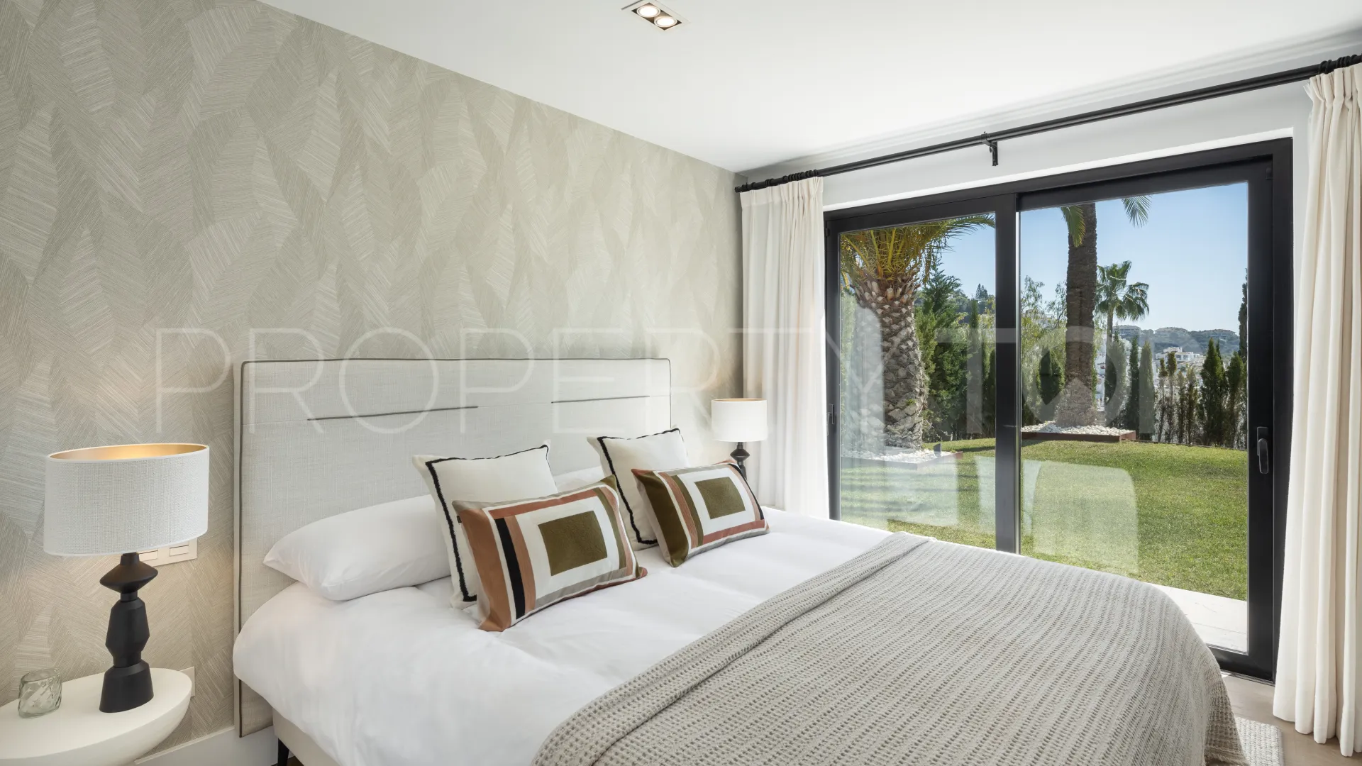 Villa en venta en Los Naranjos Hill Club de 5 dormitorios