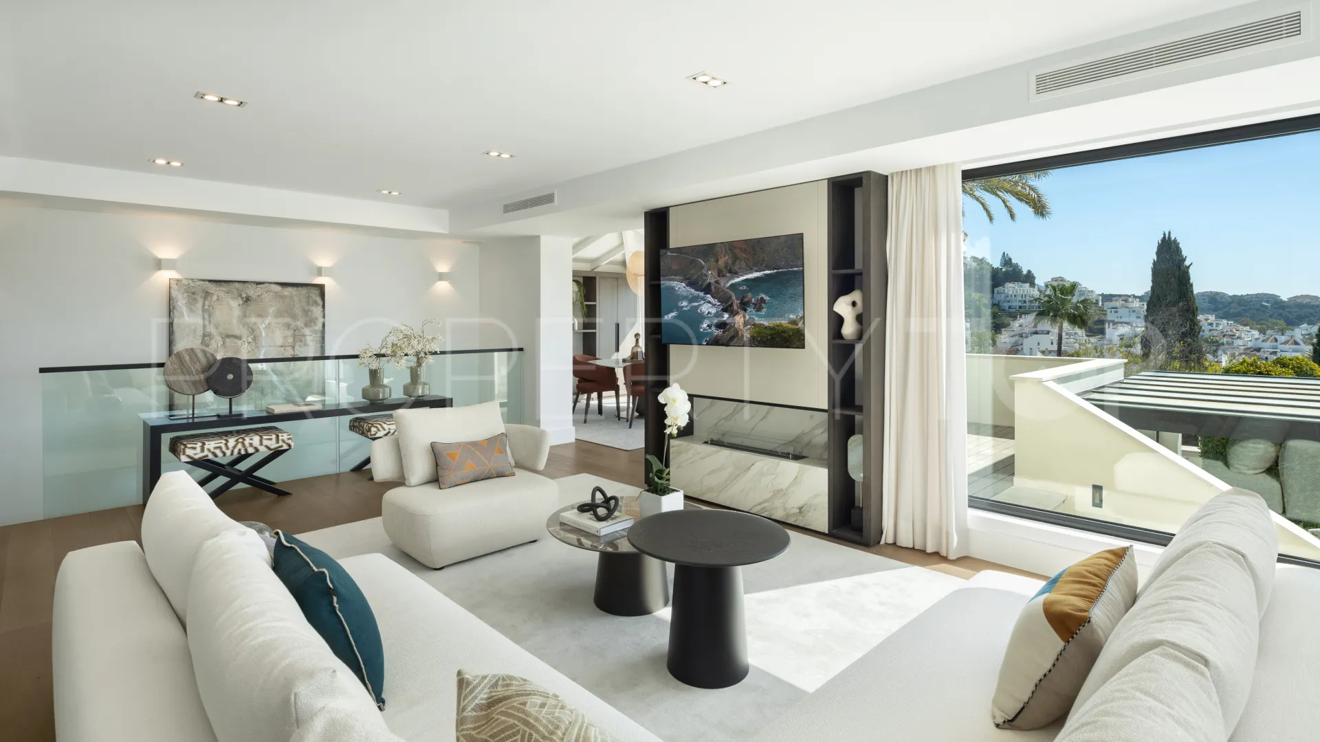 Villa en venta en Los Naranjos Hill Club de 5 dormitorios