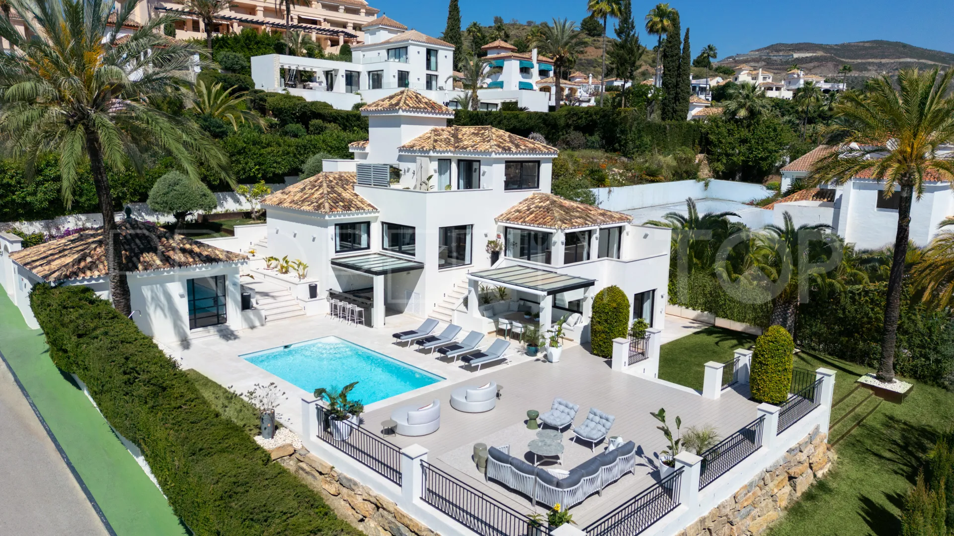 Villa en venta en Los Naranjos Hill Club de 5 dormitorios