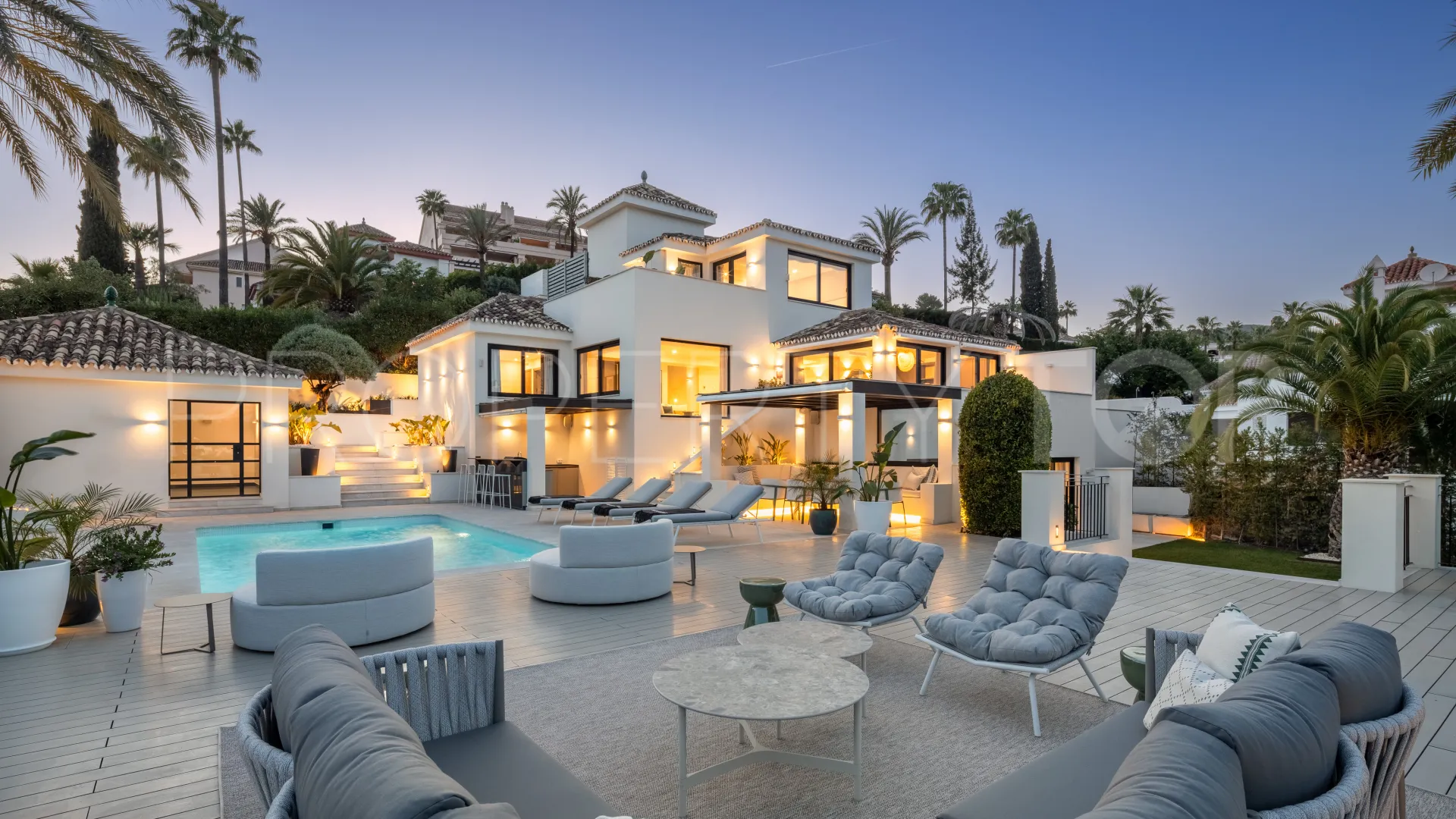 Villa en venta en Los Naranjos Hill Club de 5 dormitorios