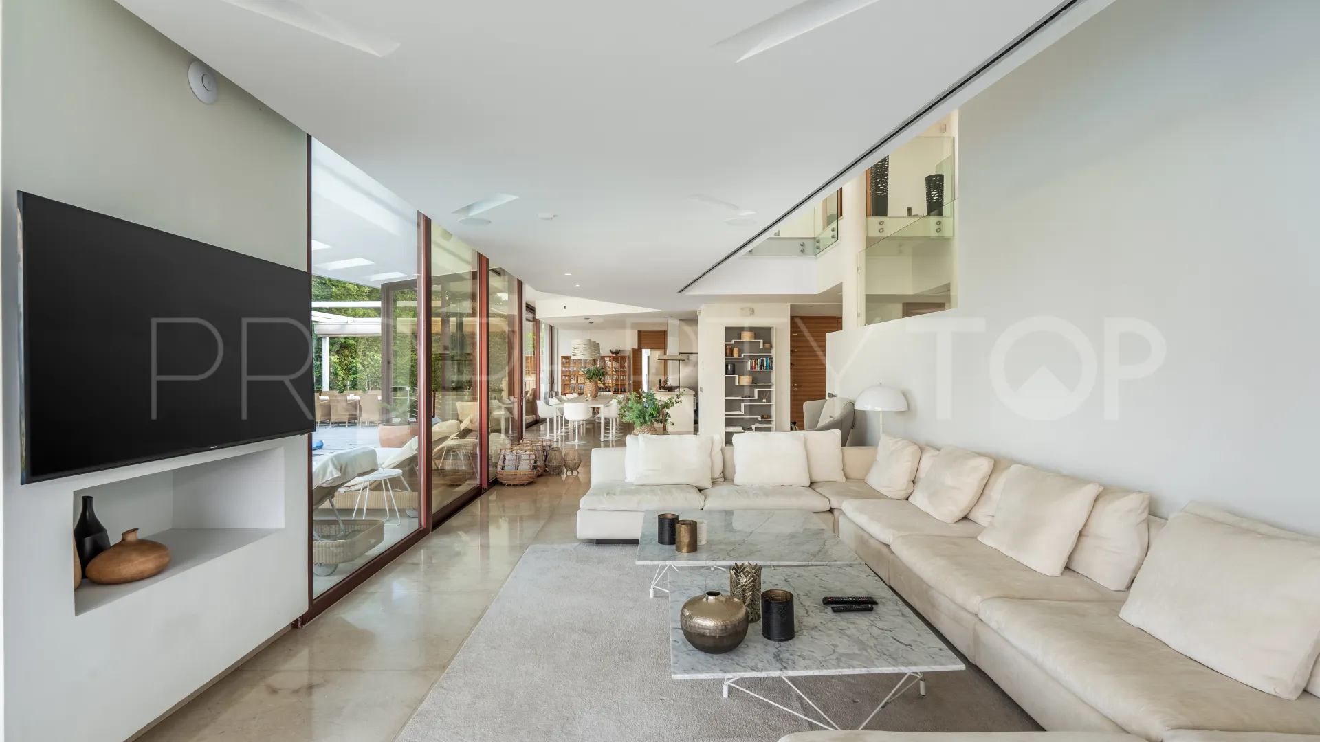 Villa a la venta en Nueva Andalucia