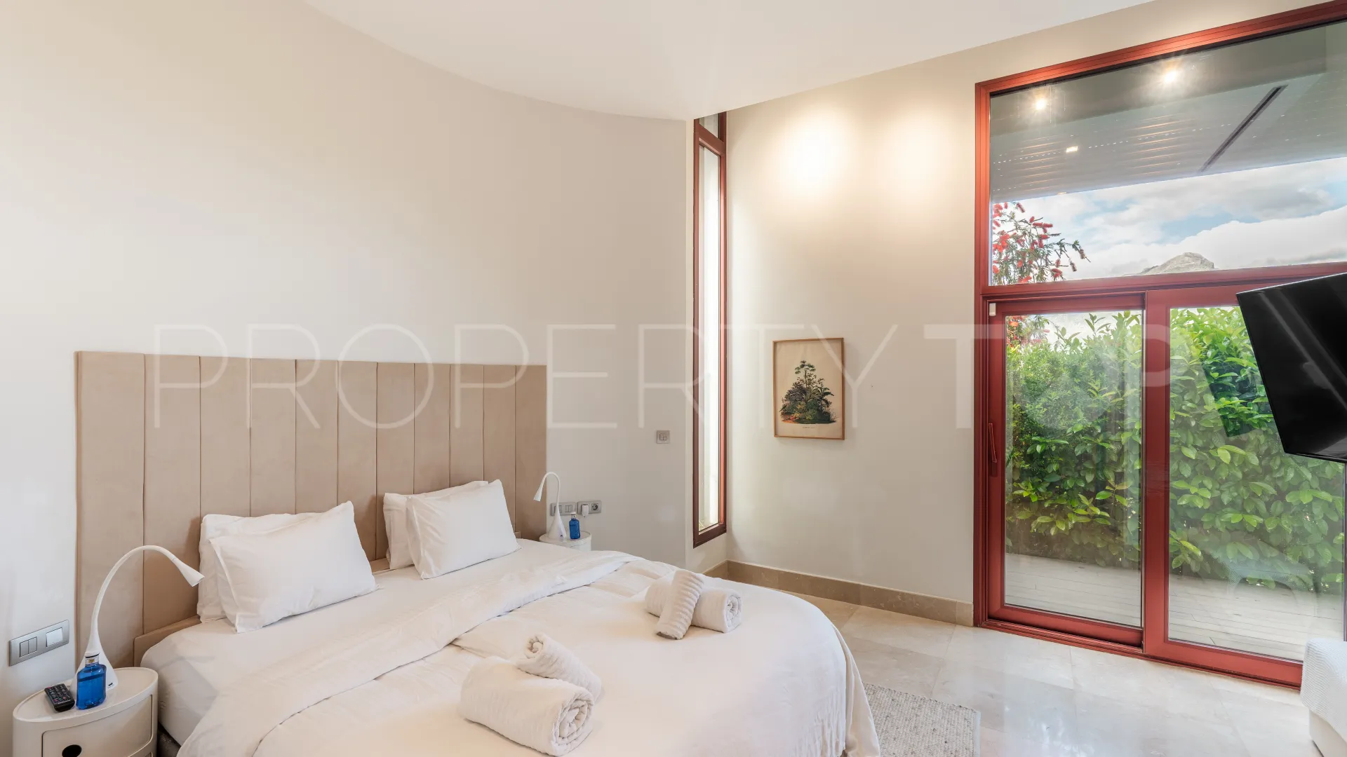 Villa a la venta en Nueva Andalucia