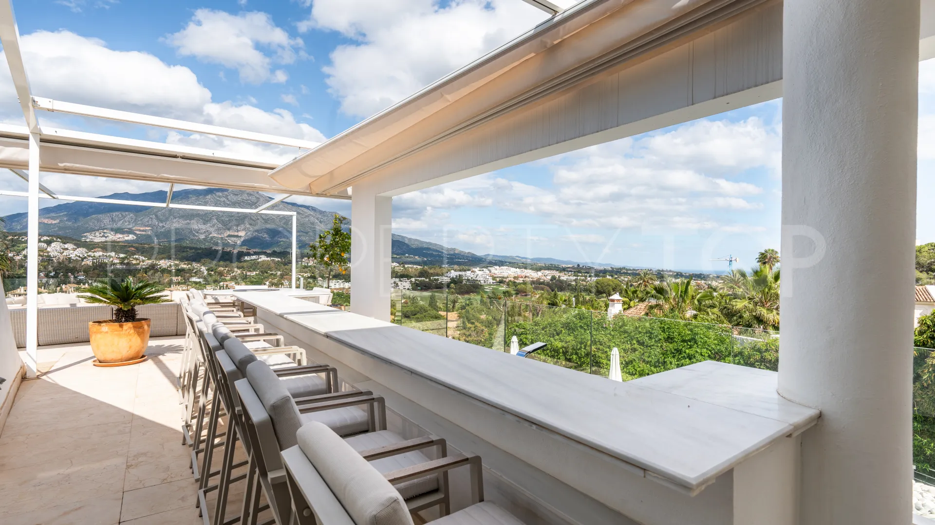 Villa a la venta en Nueva Andalucia