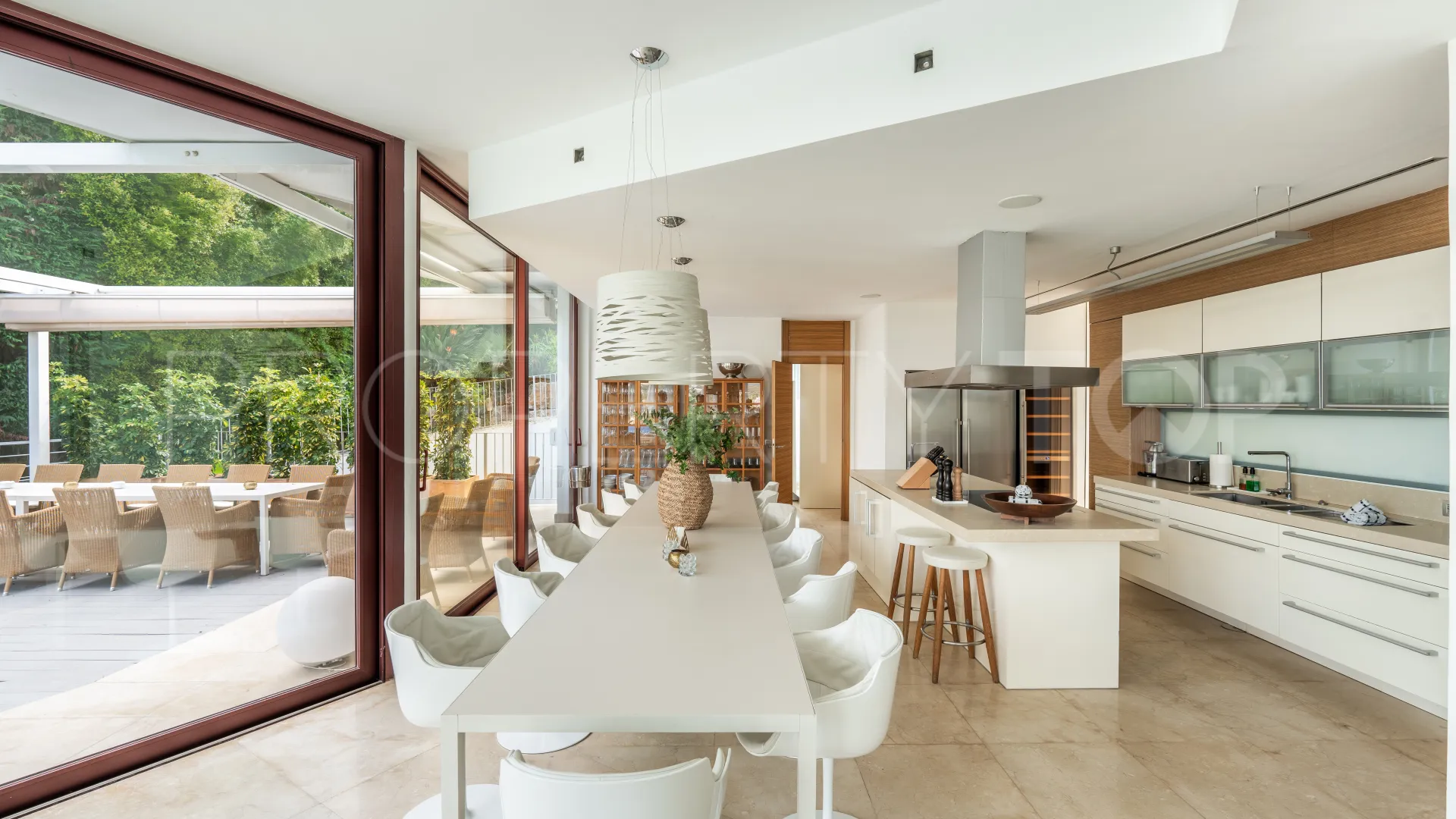 Villa a la venta en Nueva Andalucia
