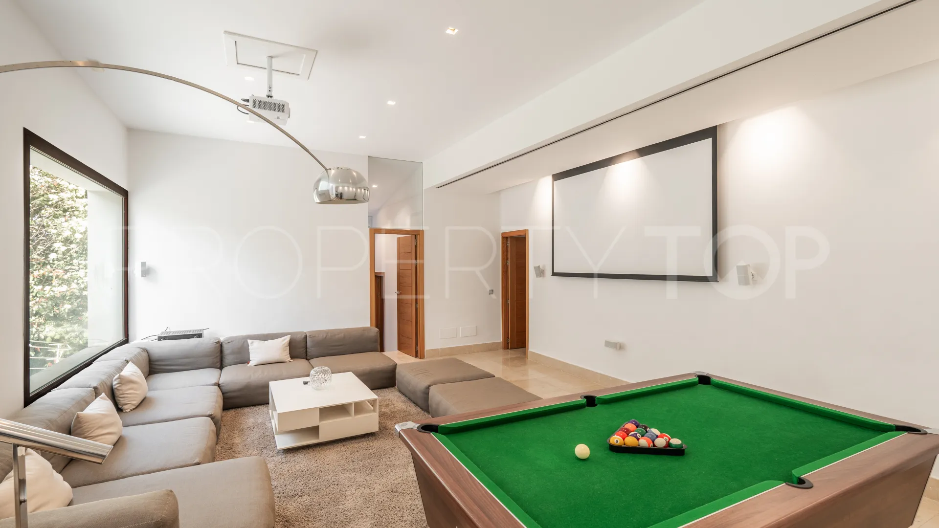 Villa a la venta en Nueva Andalucia