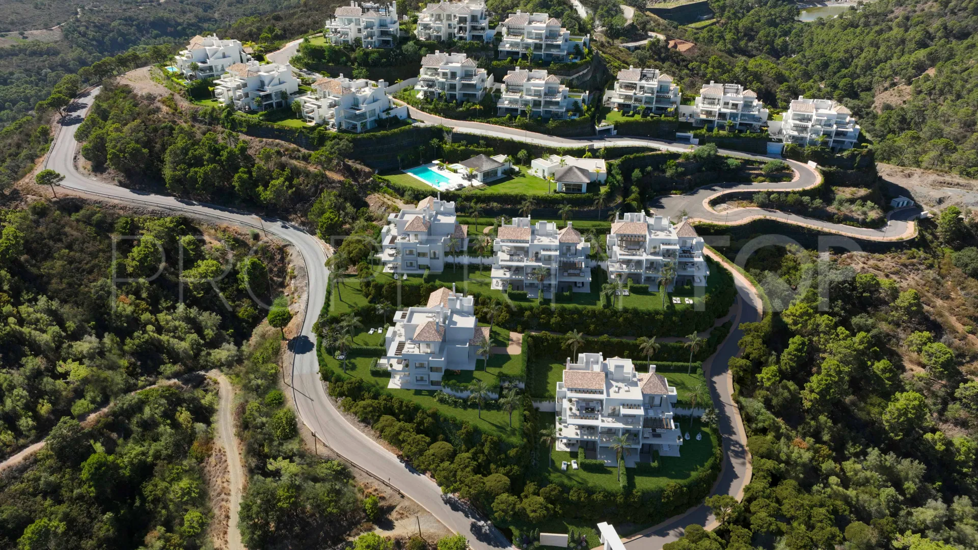 For sale penthouse in Marbella Club Hills