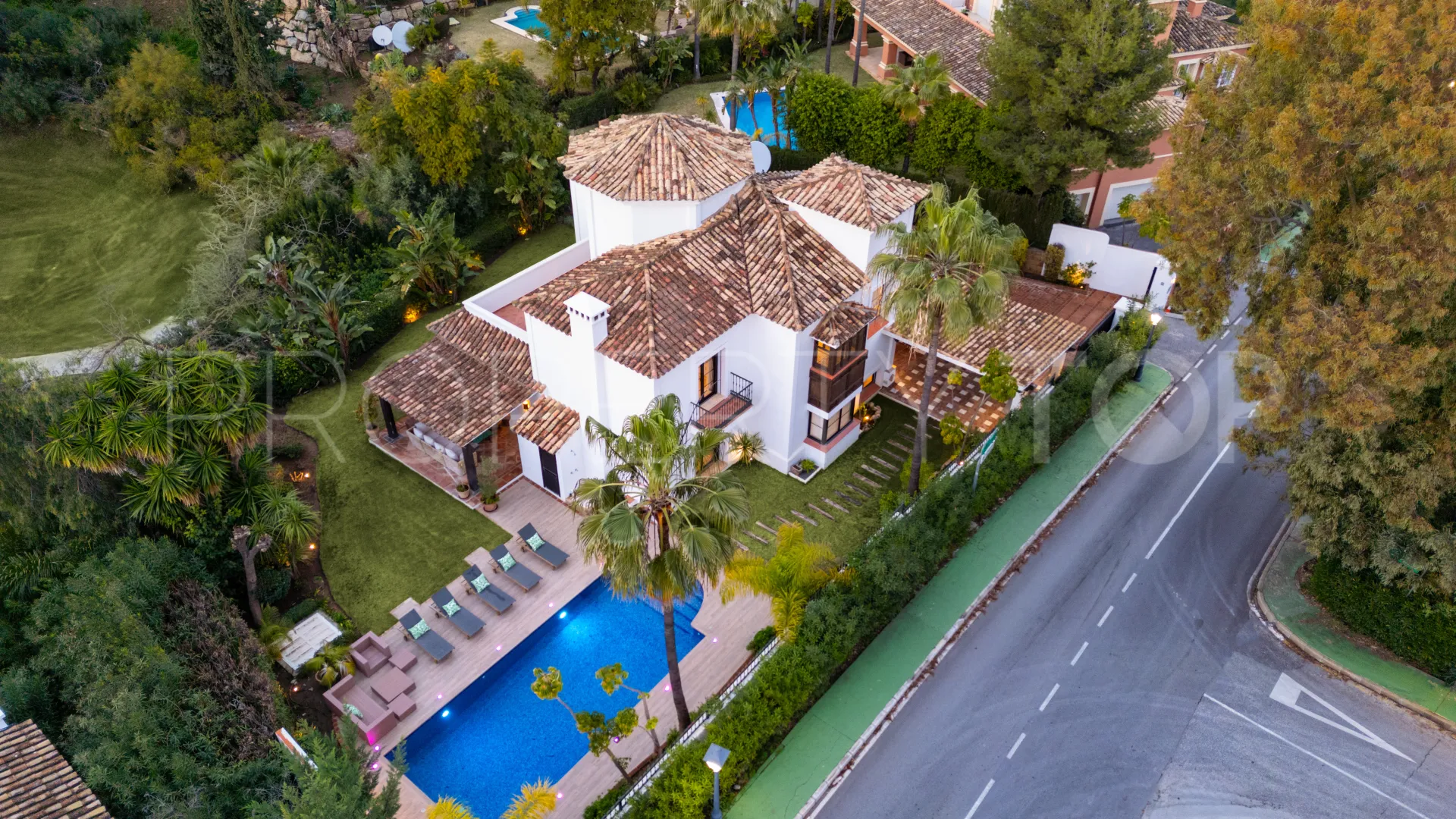 La Quinta, villa a la venta de 4 dormitorios
