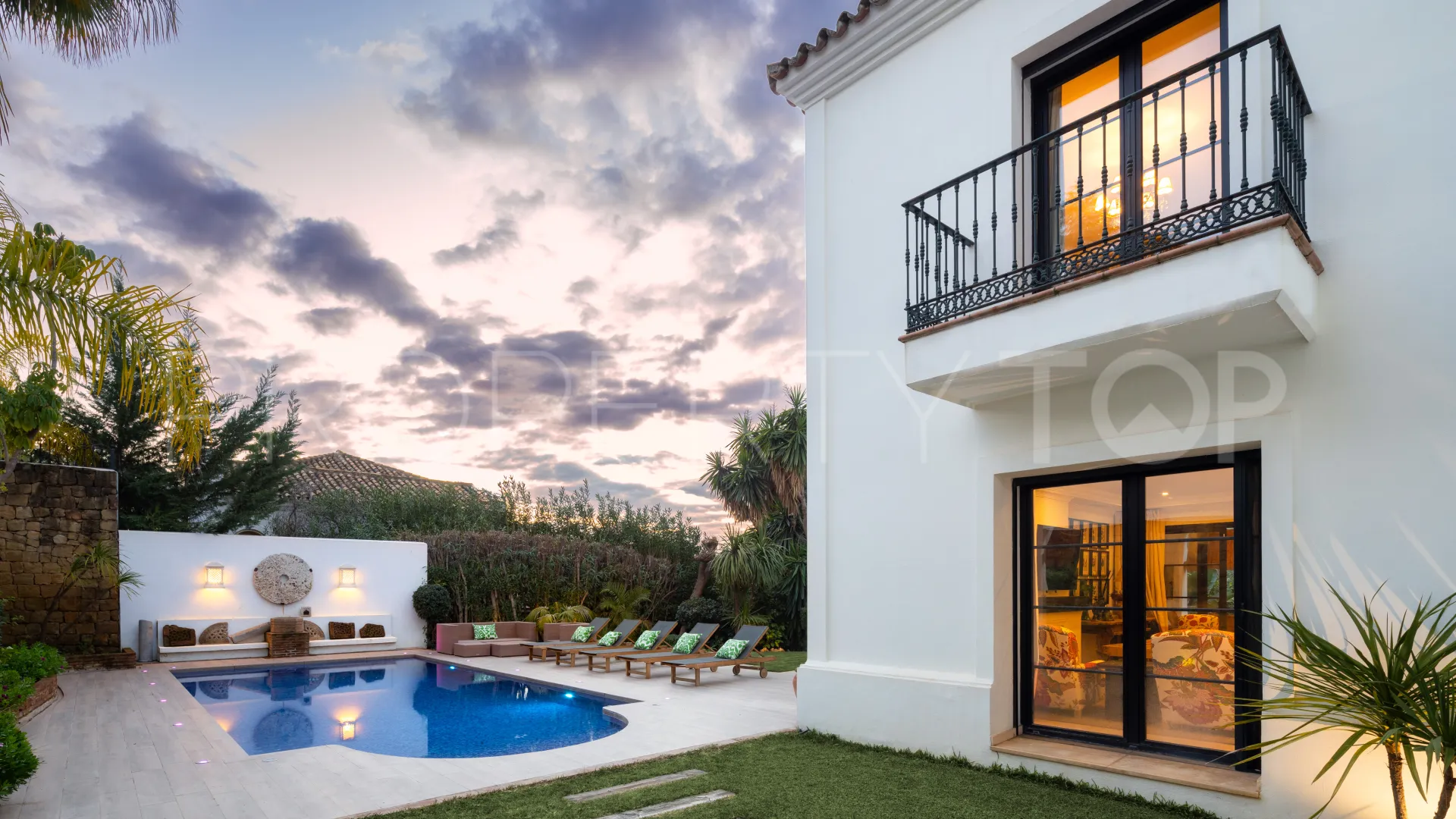 La Quinta, villa a la venta de 4 dormitorios