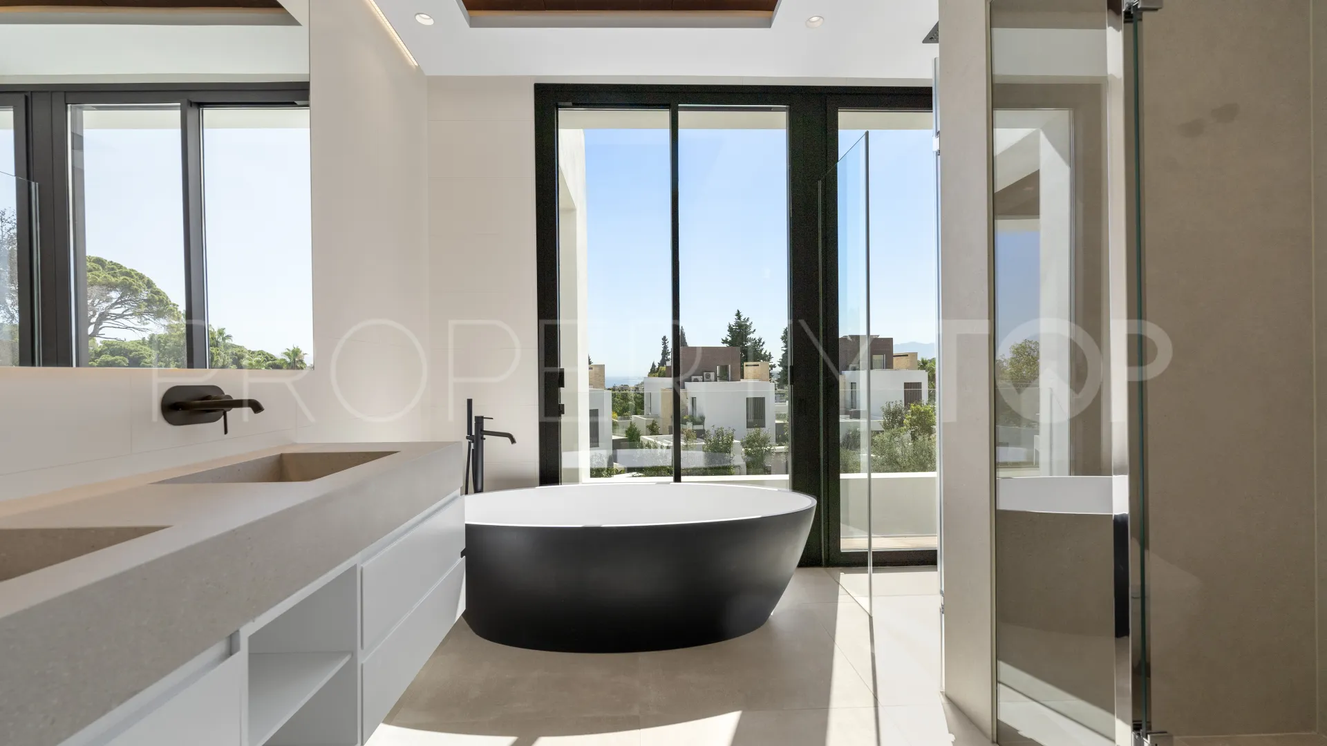 4 bedrooms villa for sale in La Fuente