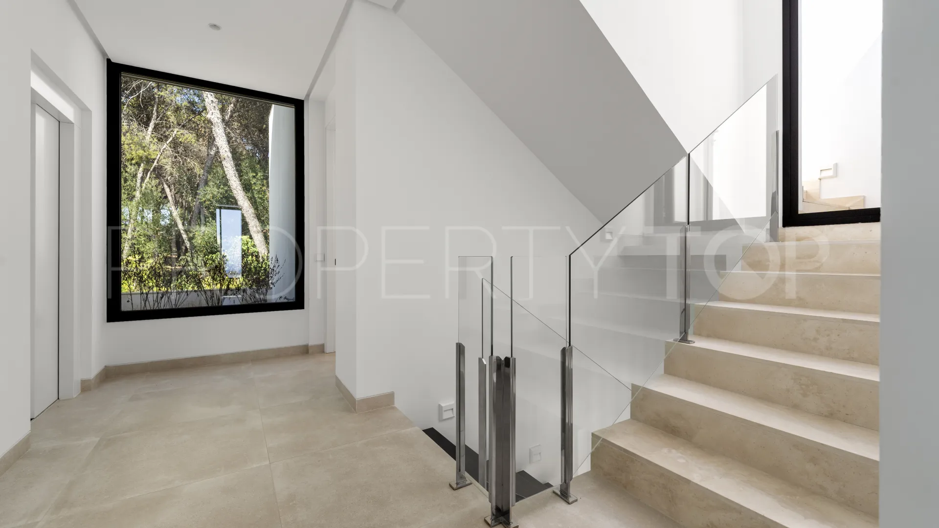 4 bedrooms villa for sale in La Fuente